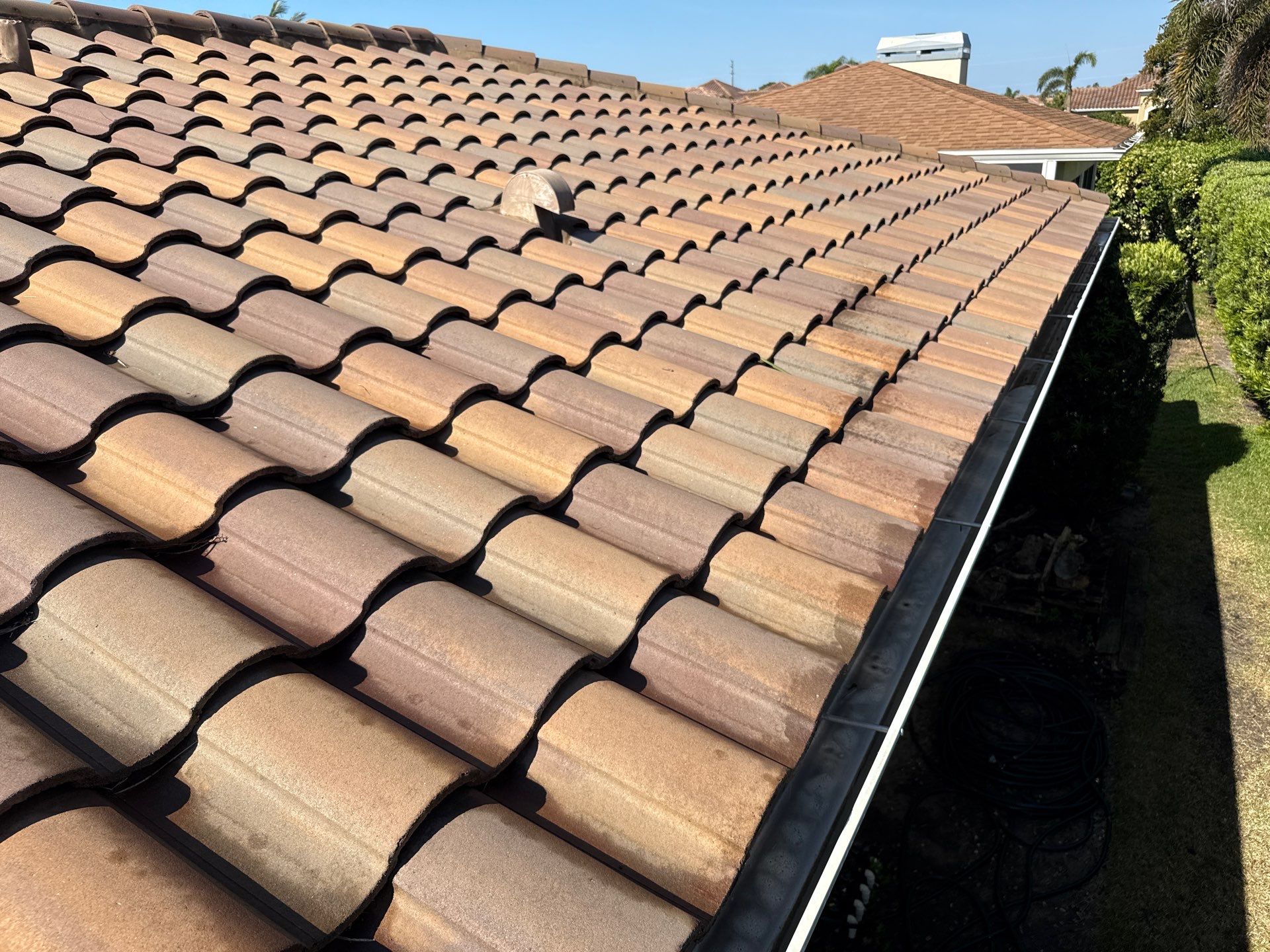 Concrete Tile Roof Cleaning in Village Green – Bradenton, FL | No Walking on Tiles! by Sunshine AquaWash