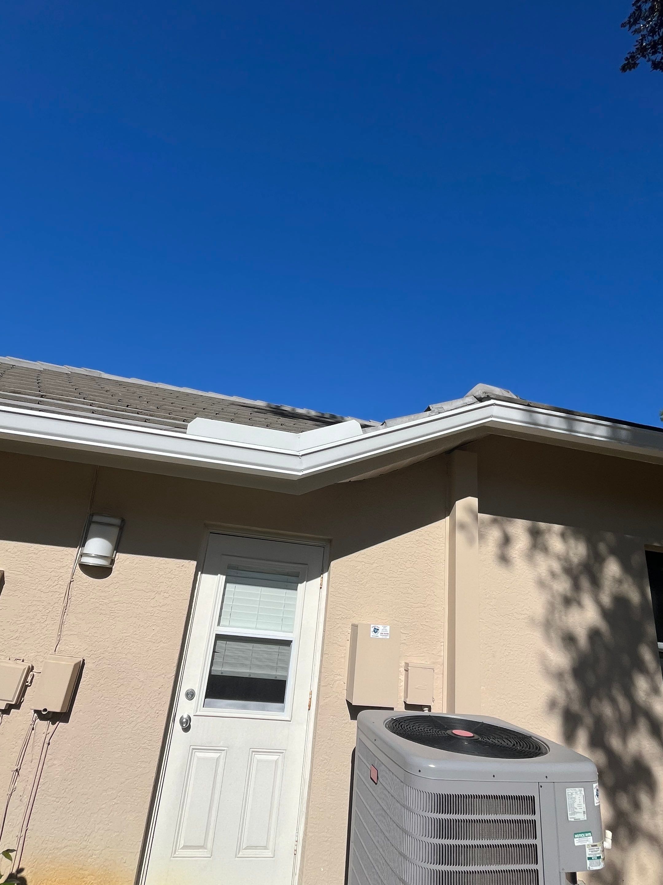 K-Style Seamless Gutter Installation using 6 Inch Seamless Gutters in Bonita Spring FL by Gutter Professors