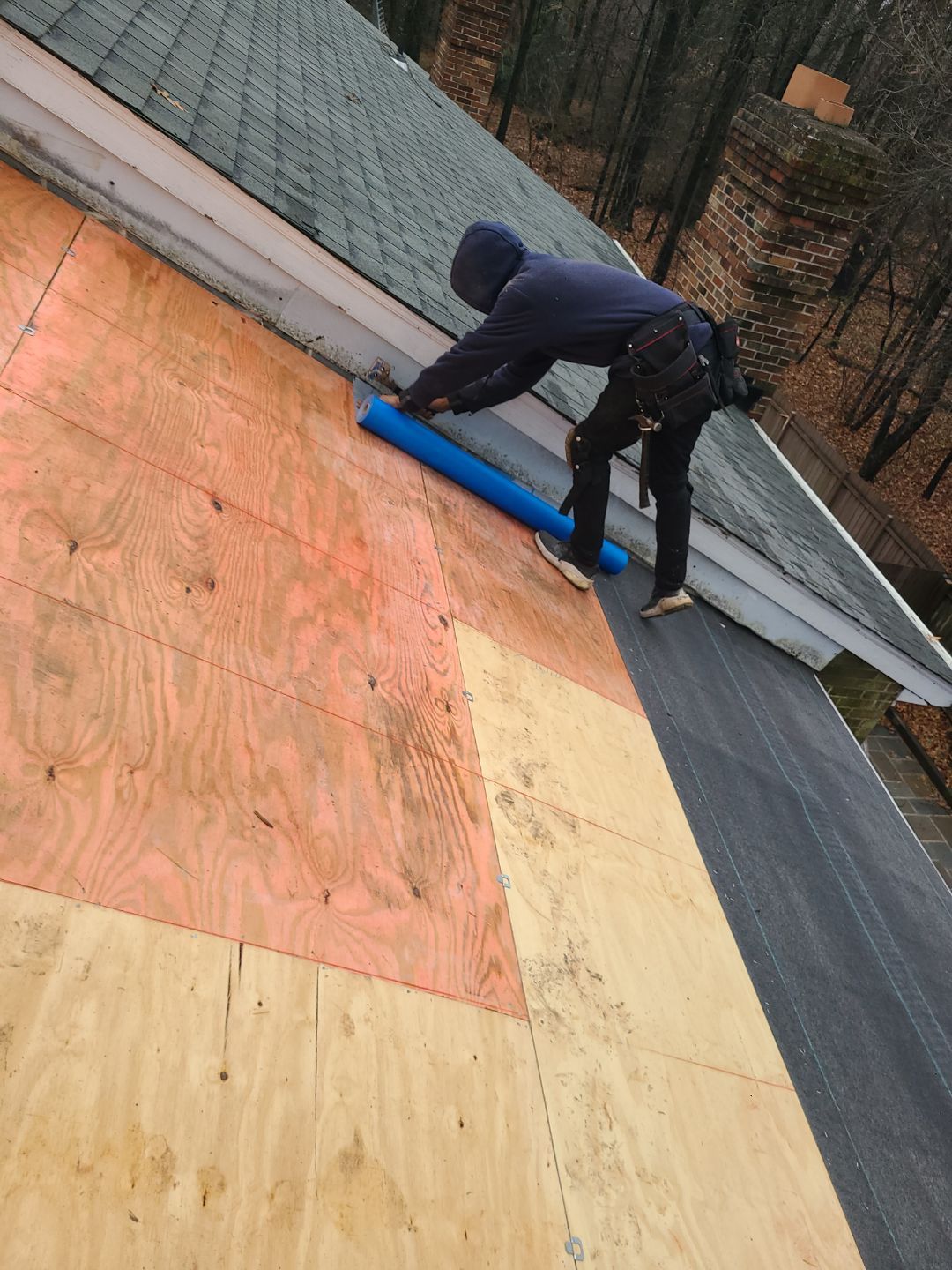 Vienna: Residential Roof Replacement with CertainTeed Landmark Pro in Max Def Weathered Wood by RM Banning, Inc.