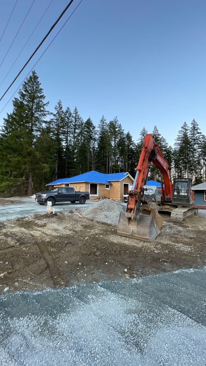 Residential Roofing Installation using OC Oakridge shingles by Top Notch Roofing Inc