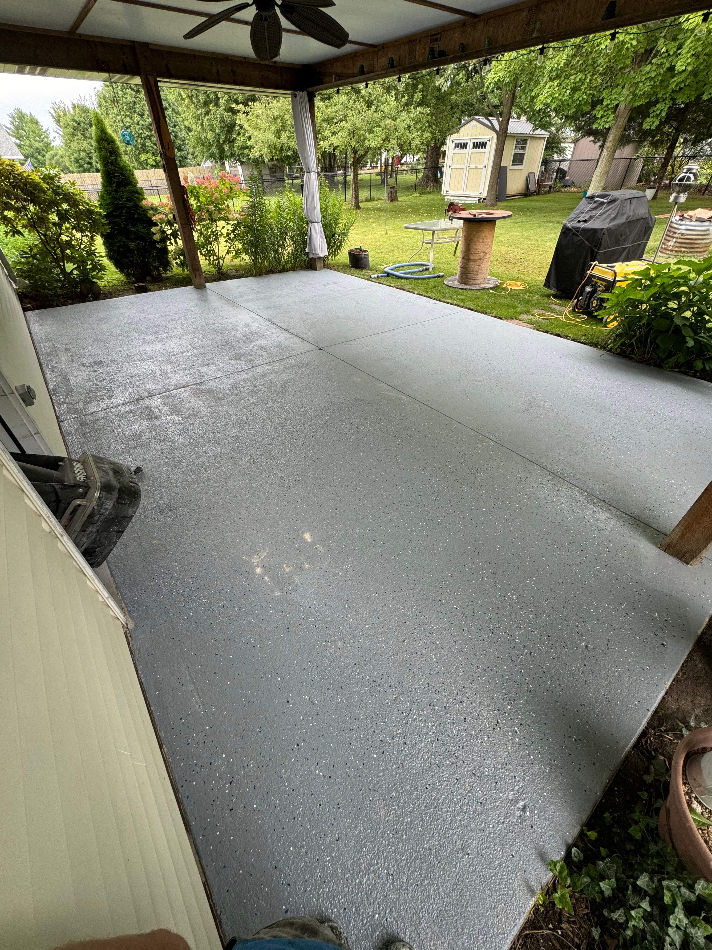 Ash Patio Eureka by Loud Bros
