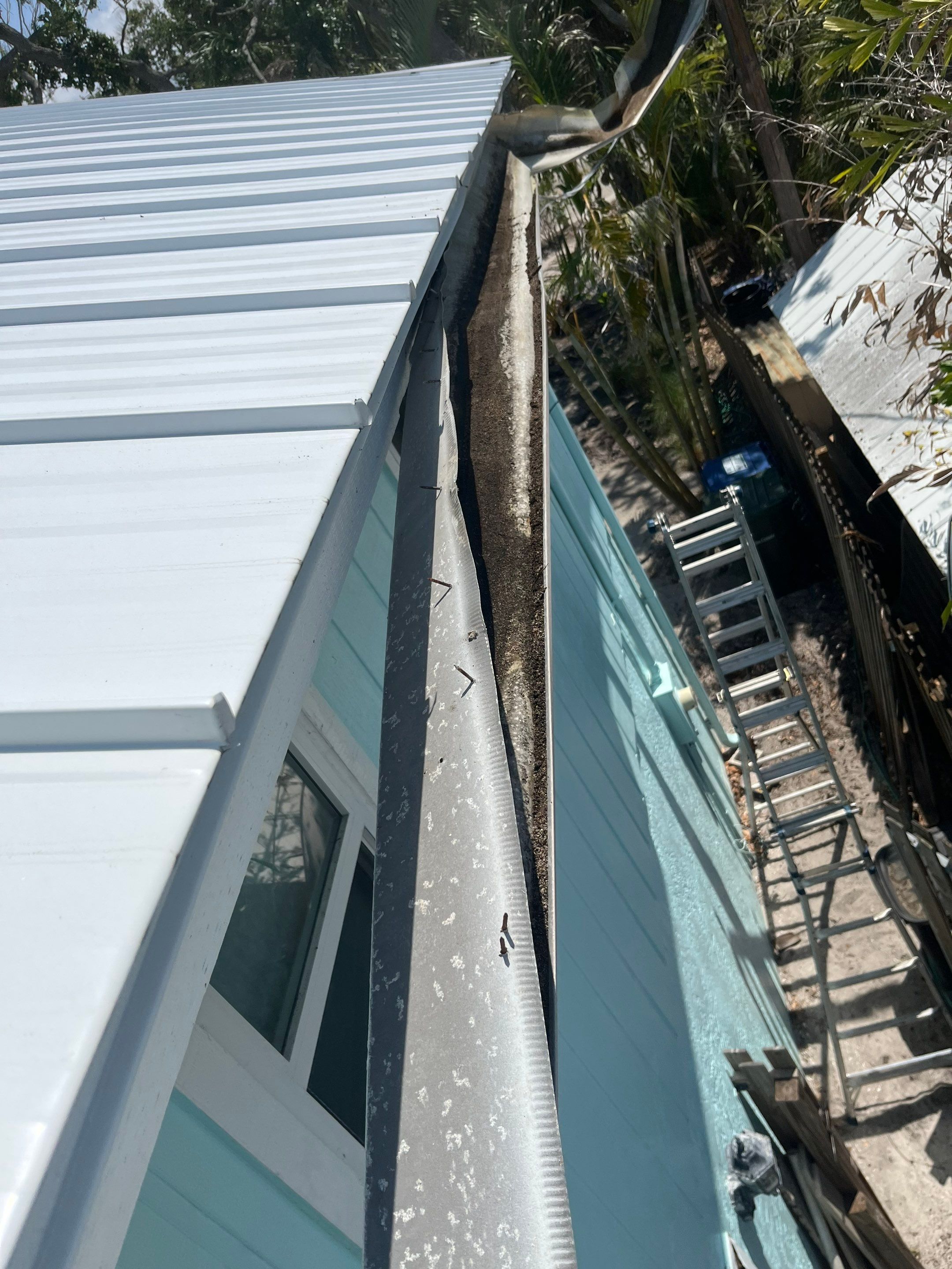 Leaf Guard System for Sarasota Homeowners by Gutter Professors