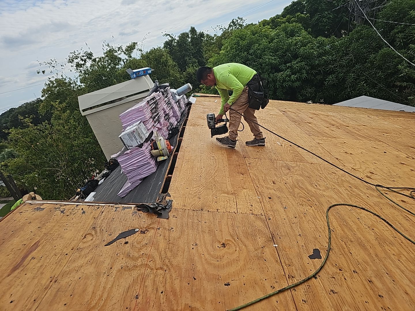 Project in Largo 33770 by Mitchell Roofing Company LLC 