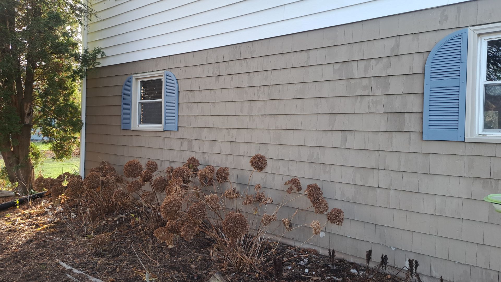 Hinze Siding by Gellings Roofing & Siding