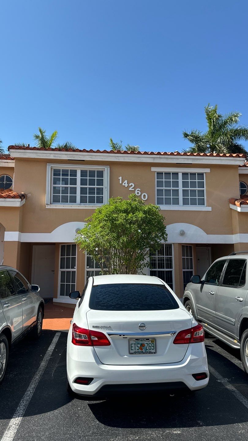 SIENNA VILLAS CONDO - BLDG 14260 by Souffront Construction & Engineering