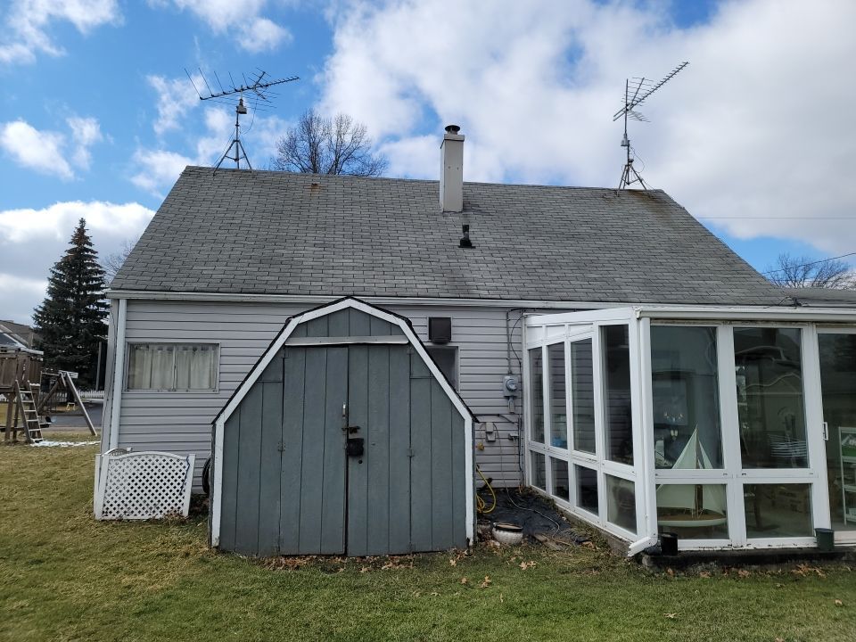 ATLAS PINNACLE COLOR: COASTAL GRANITE DRIP EDGE: WHITE by Eagle Eye Roofing