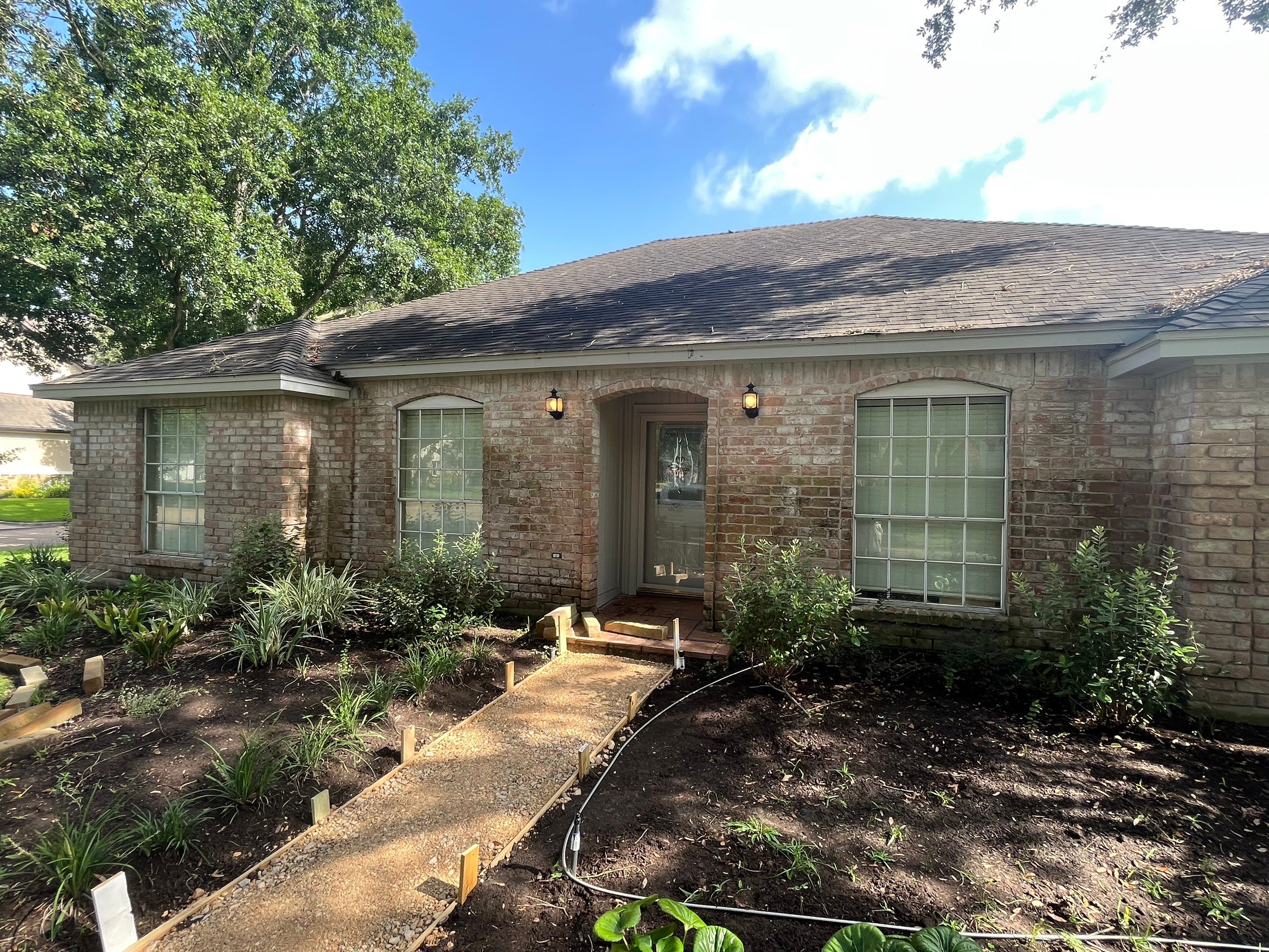 Residential Roofing Installation using Owen's Corning Duration (Lifetime) Shingles by Roof Repair Company