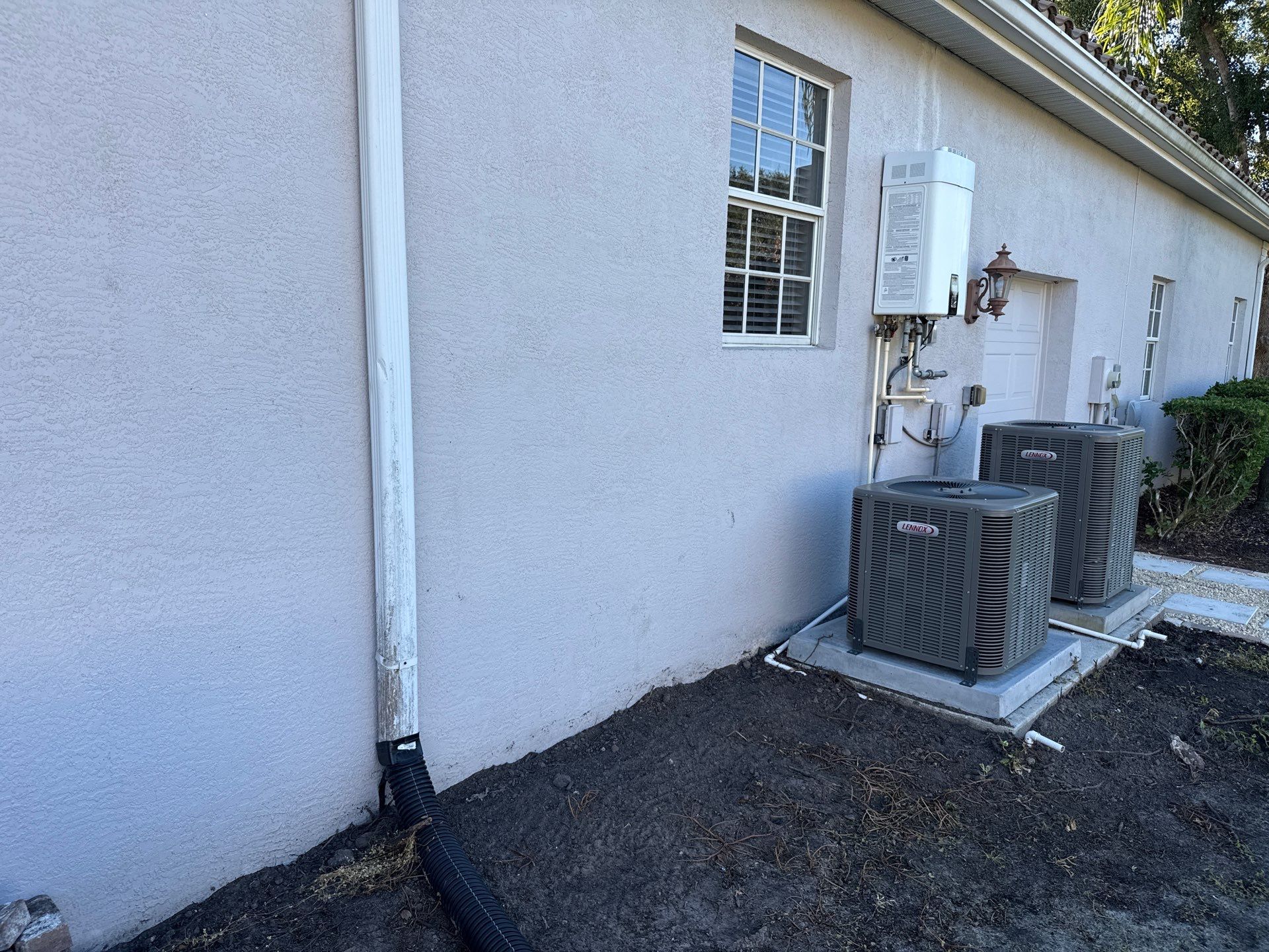 House Wash, Pool Deck & Screen Enclosure Cleaning | University Park, Sarasota FL by Sunshine AquaWash