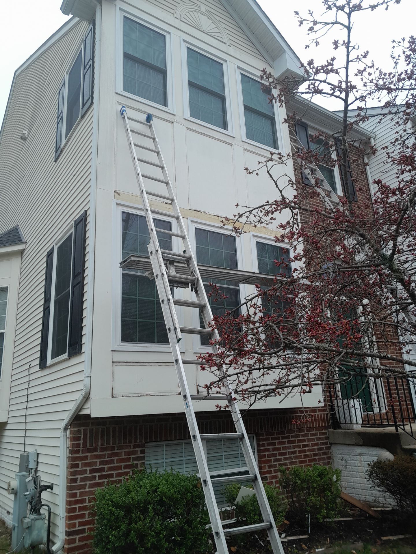 Bay box refinishing by Window Depot of Annapolis