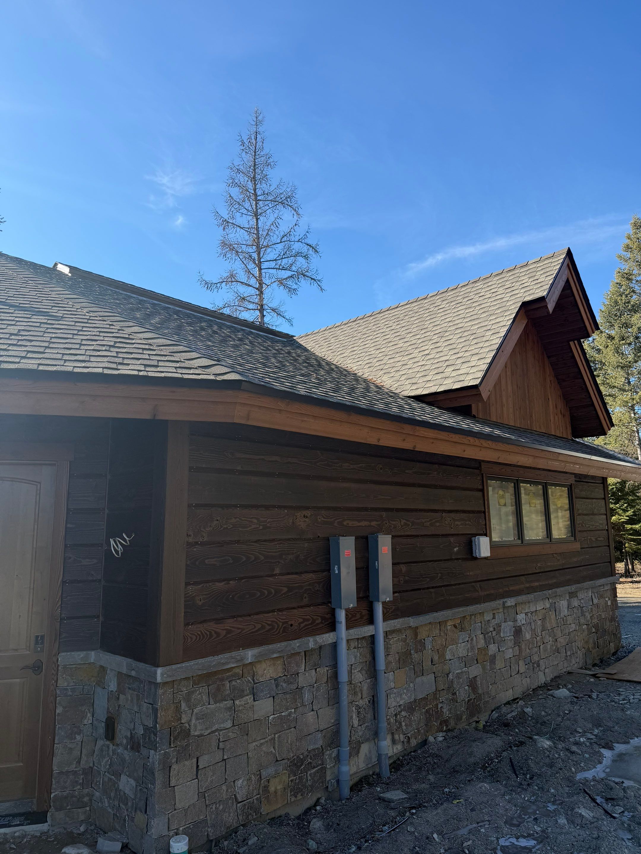 UHDZ Whitefish Hills - Weathered Wood by Montana Roofing Solutions
