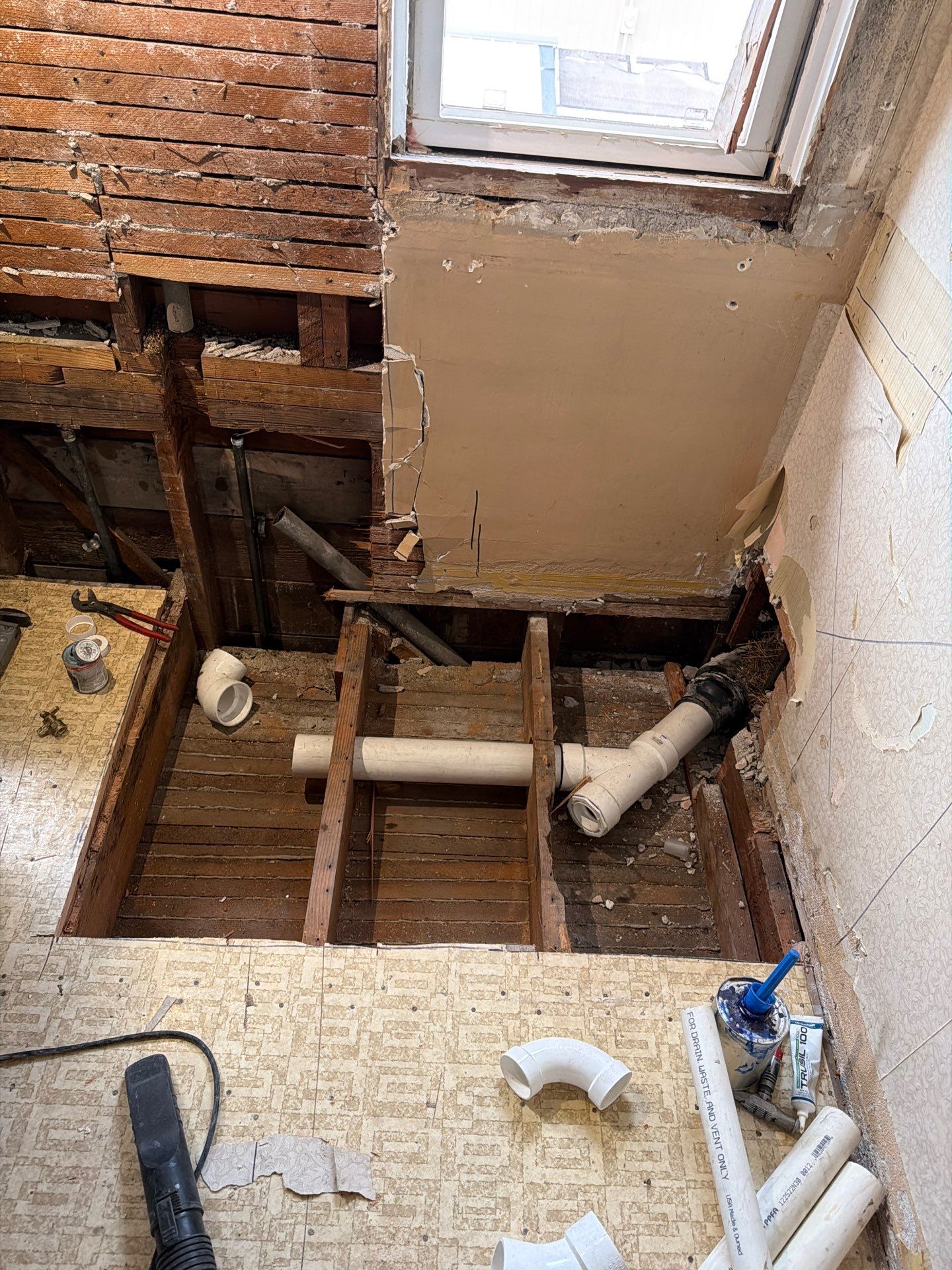 Bathroom Renovation by Handyman State LLC