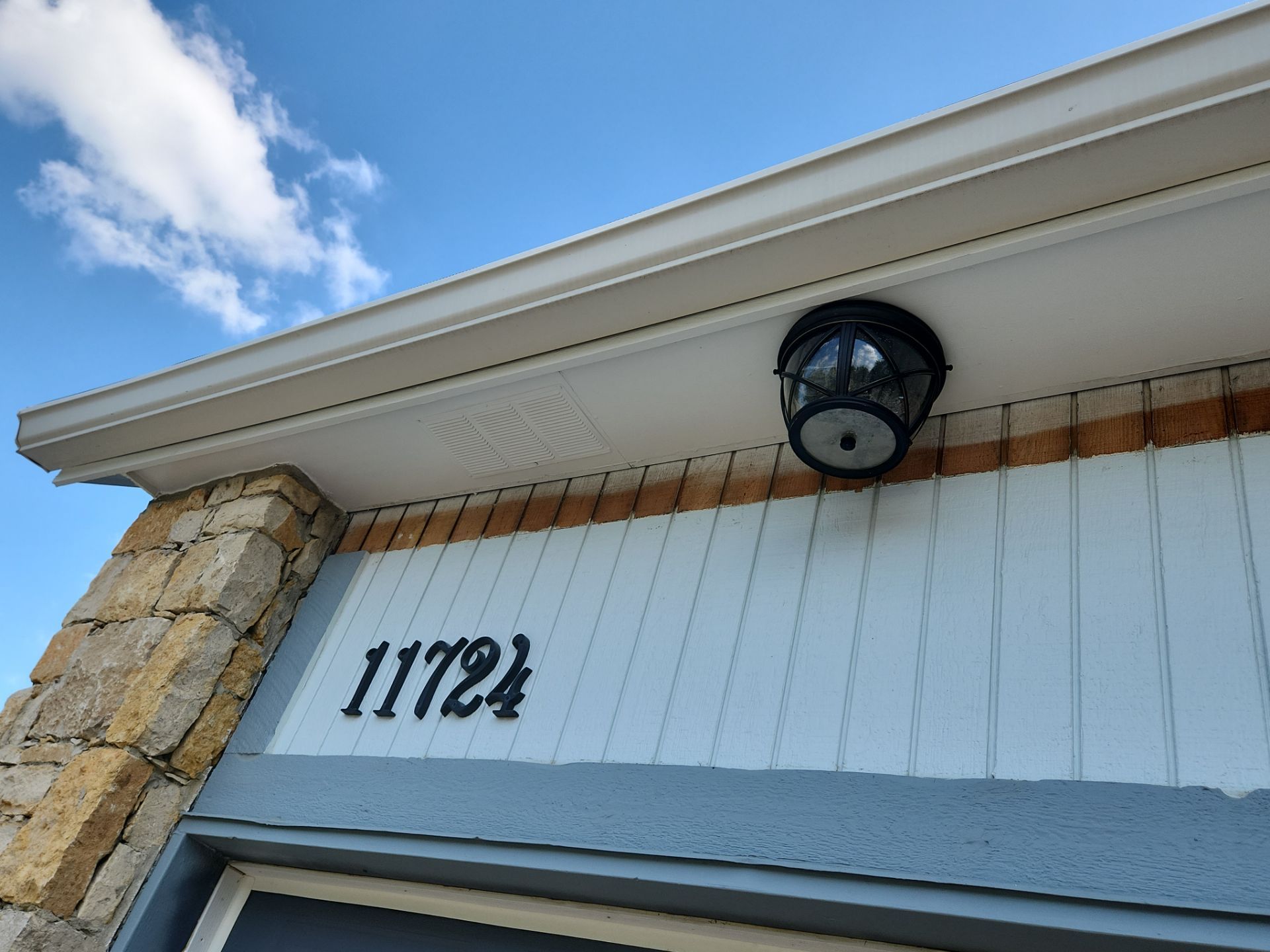 James Hardie siding in Overland park  by EEC  Windows, Siding & Roofing 