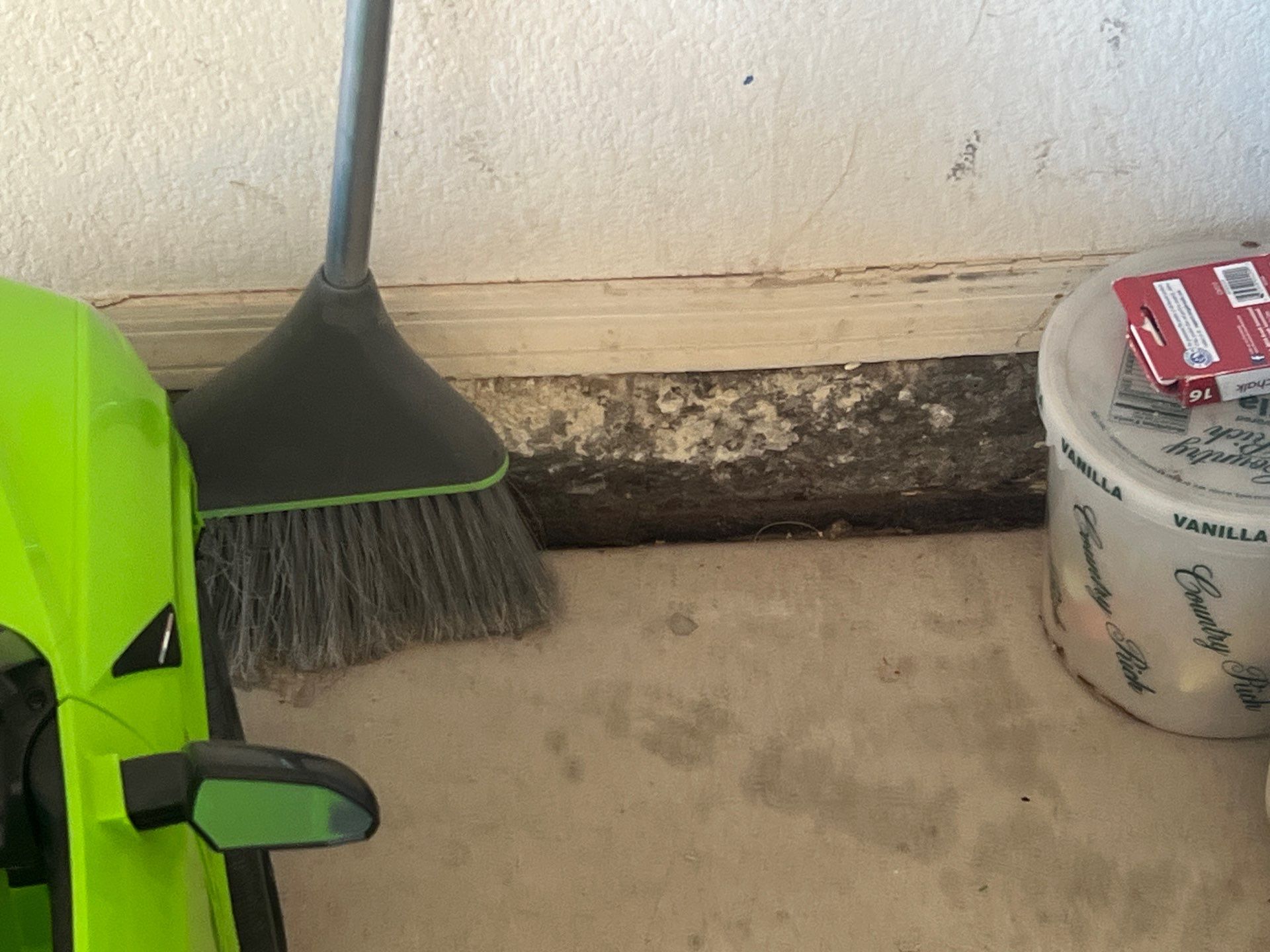 Exterior Painting - Glendale by Crash of Rhinos Painting & Garage Floors