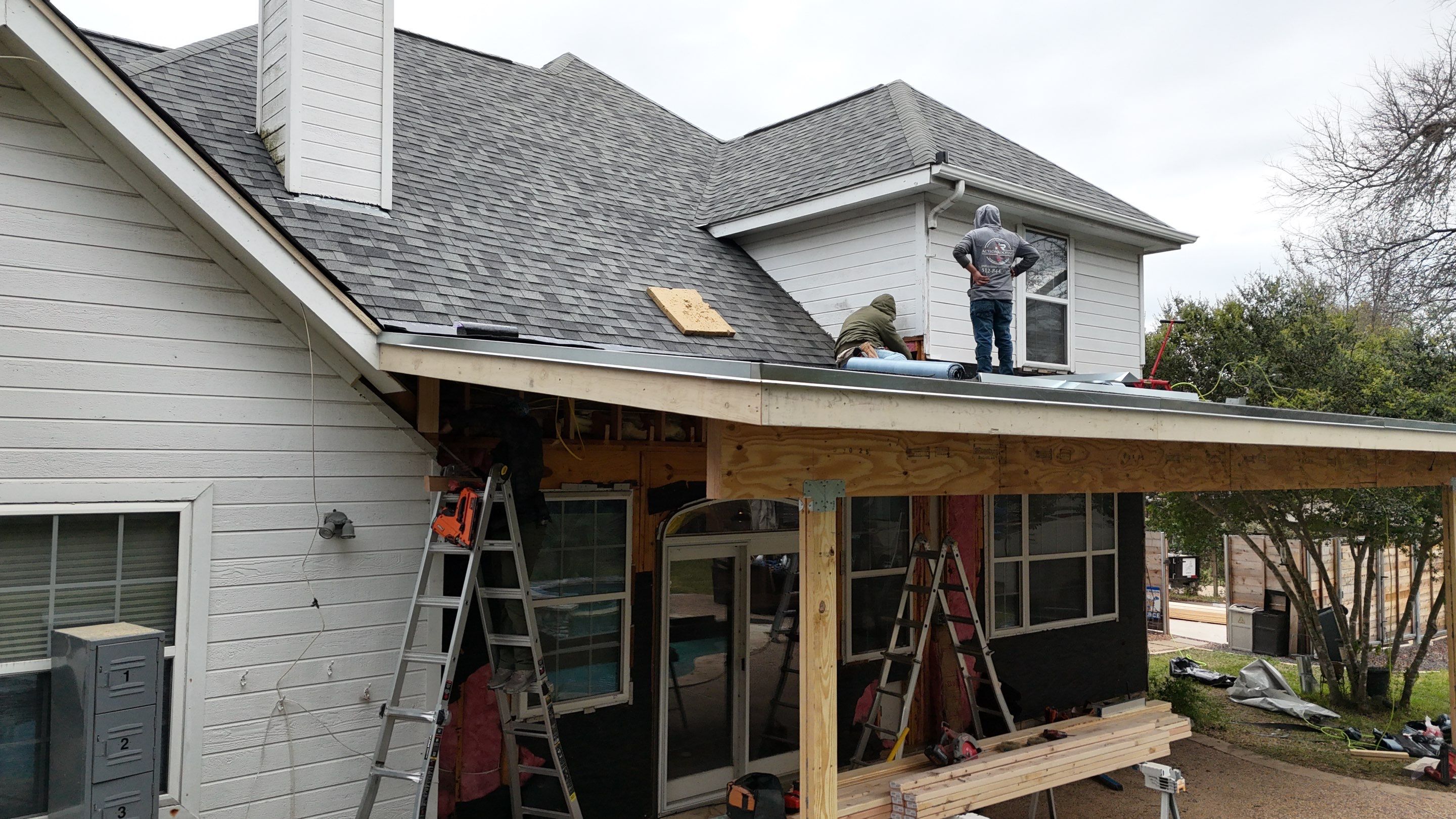Residential Roof Replacement using Owens Corning - Duration - Estate Gray by Action Exteriors Austin