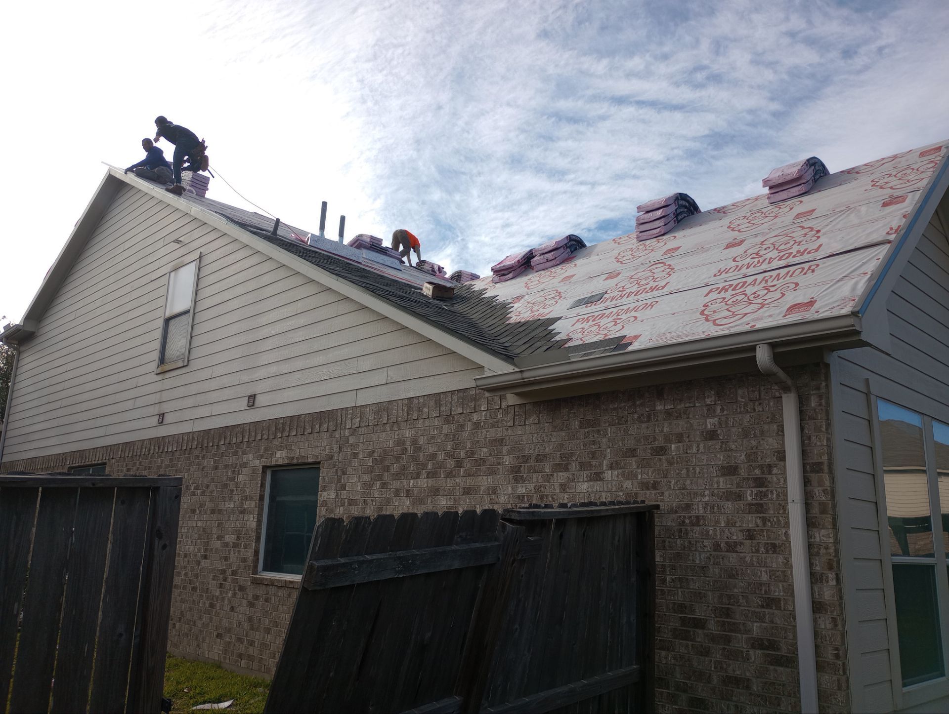 Residential Roofing Installation using Owen's Corning Duration (Lifetime) Shingles by Roof Repair Company