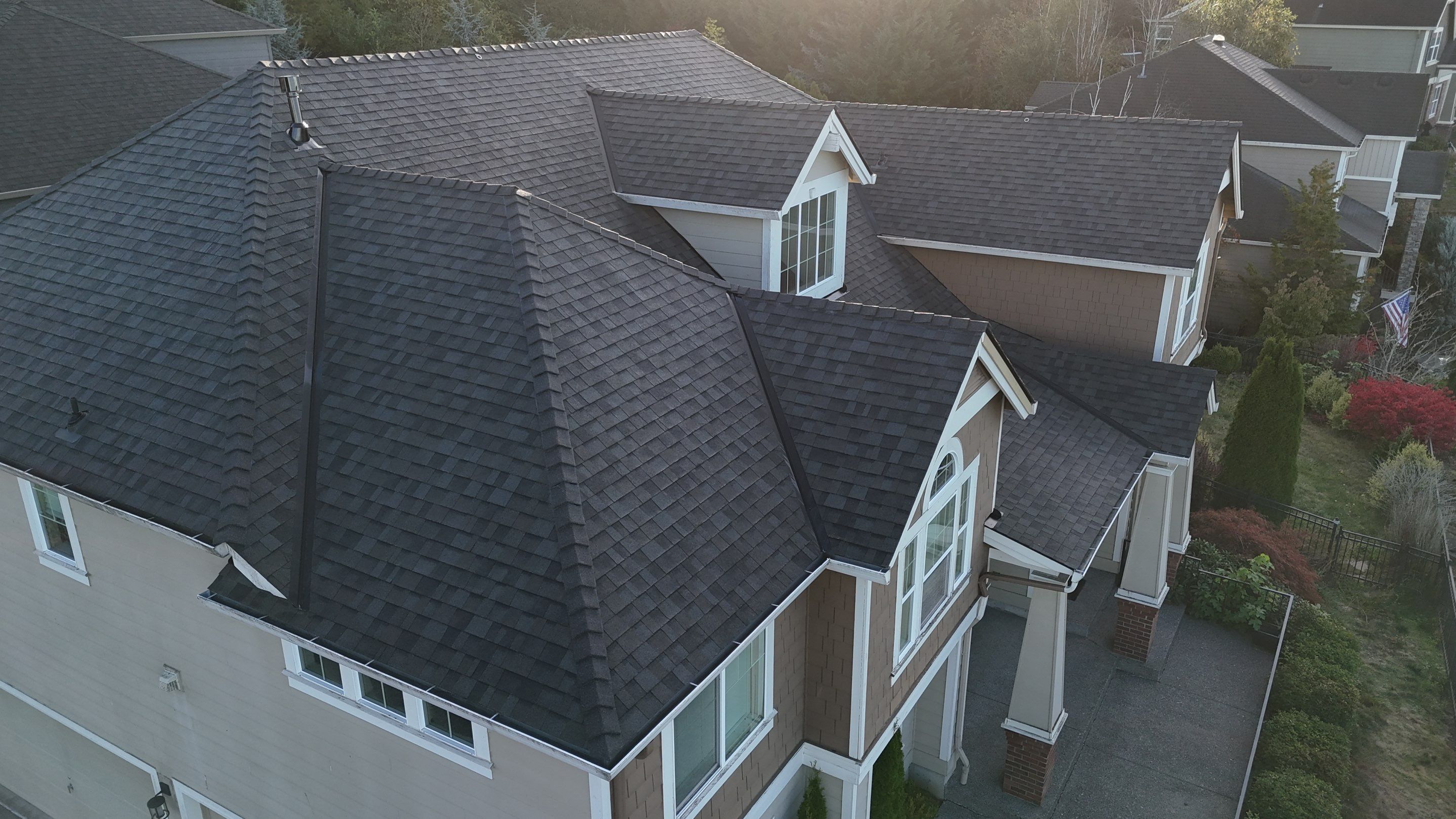 Williamsburg Gray | Roof Replacement in Camas, WA 98607 by Valiant Roofing, LLC