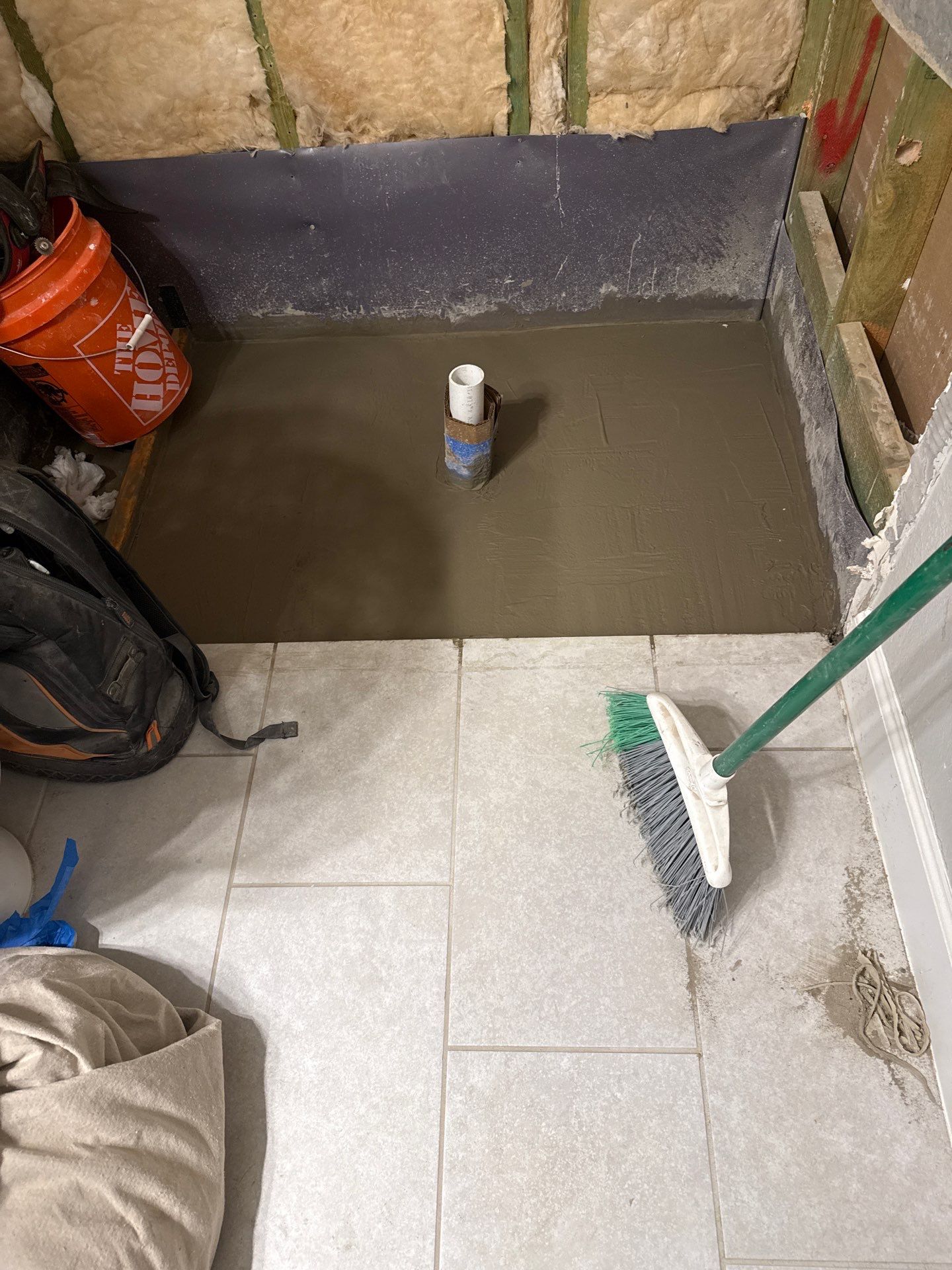 Hall Bath for Parents by New Bath Technologies