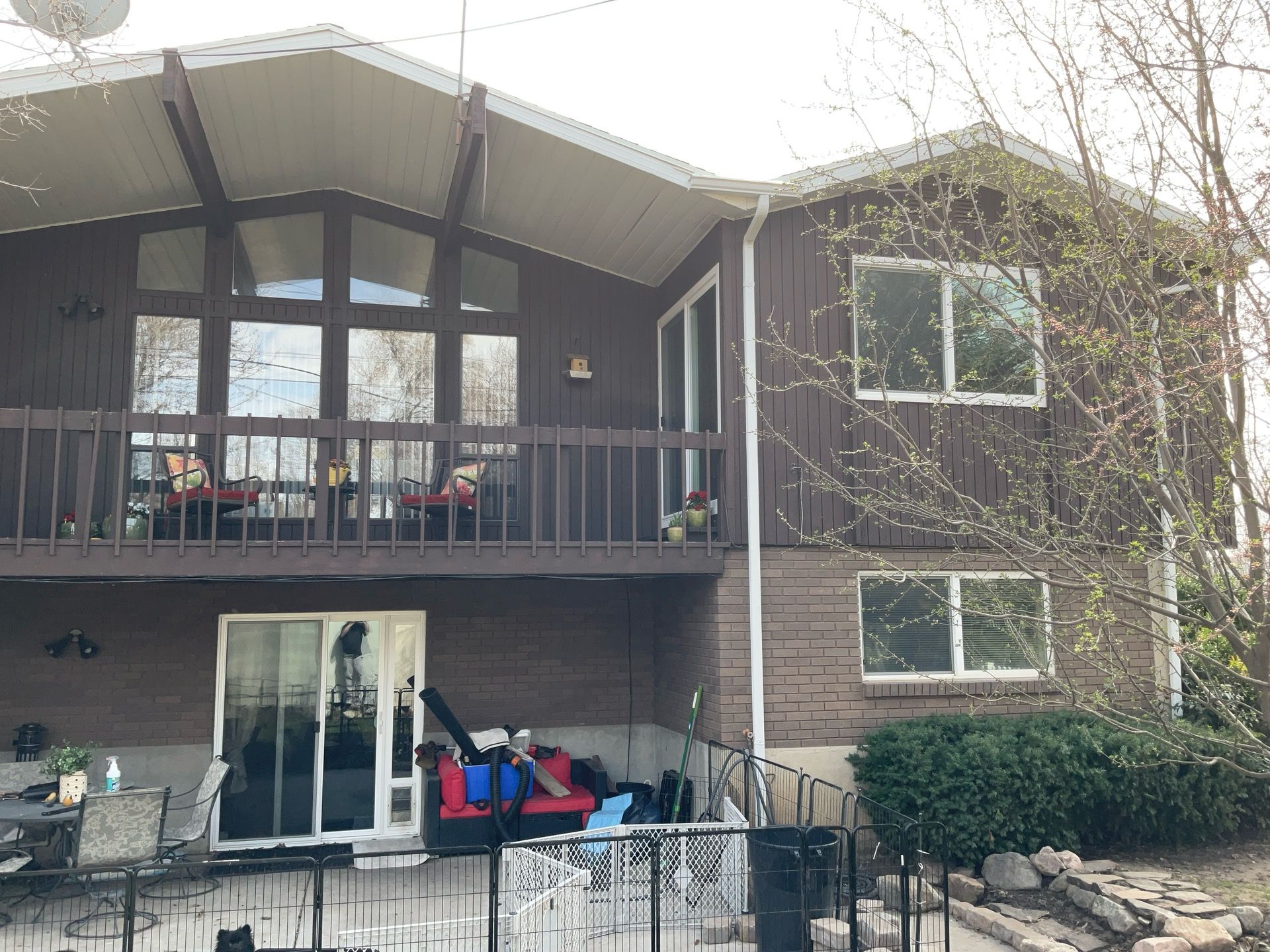 Fruit Heights | Hardie B&B & Shakes | Rich Espresso by Ideal Siding Utah