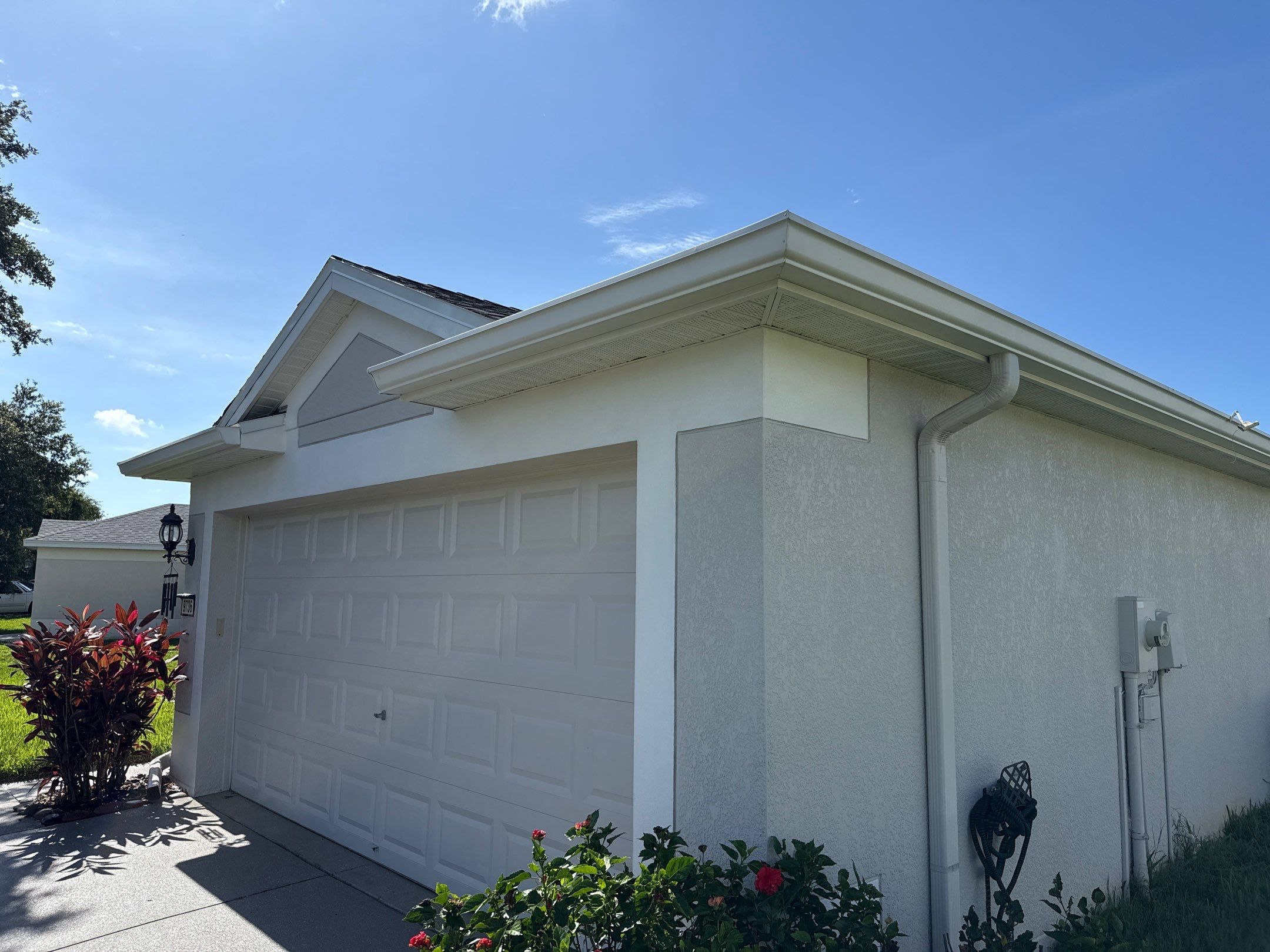 Complete House & Concrete Cleaning in Harrison Ranch Community – Parrish, FL by Sunshine AquaWash