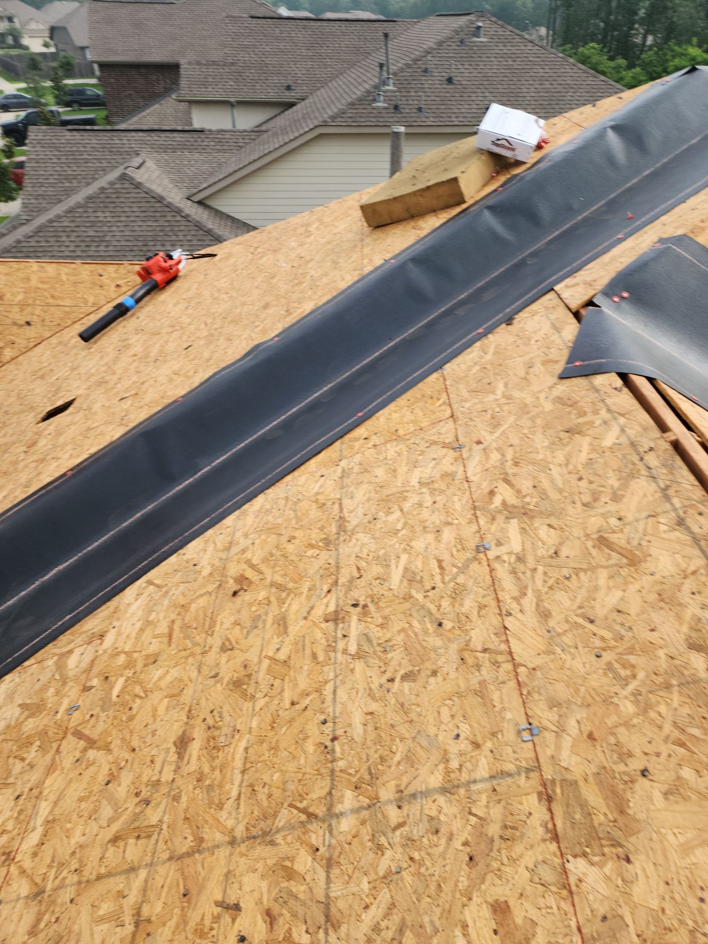 Residential Roofing Installation using Owen's Corning Duration (Lifetime) Shingles by Roof Repair Company