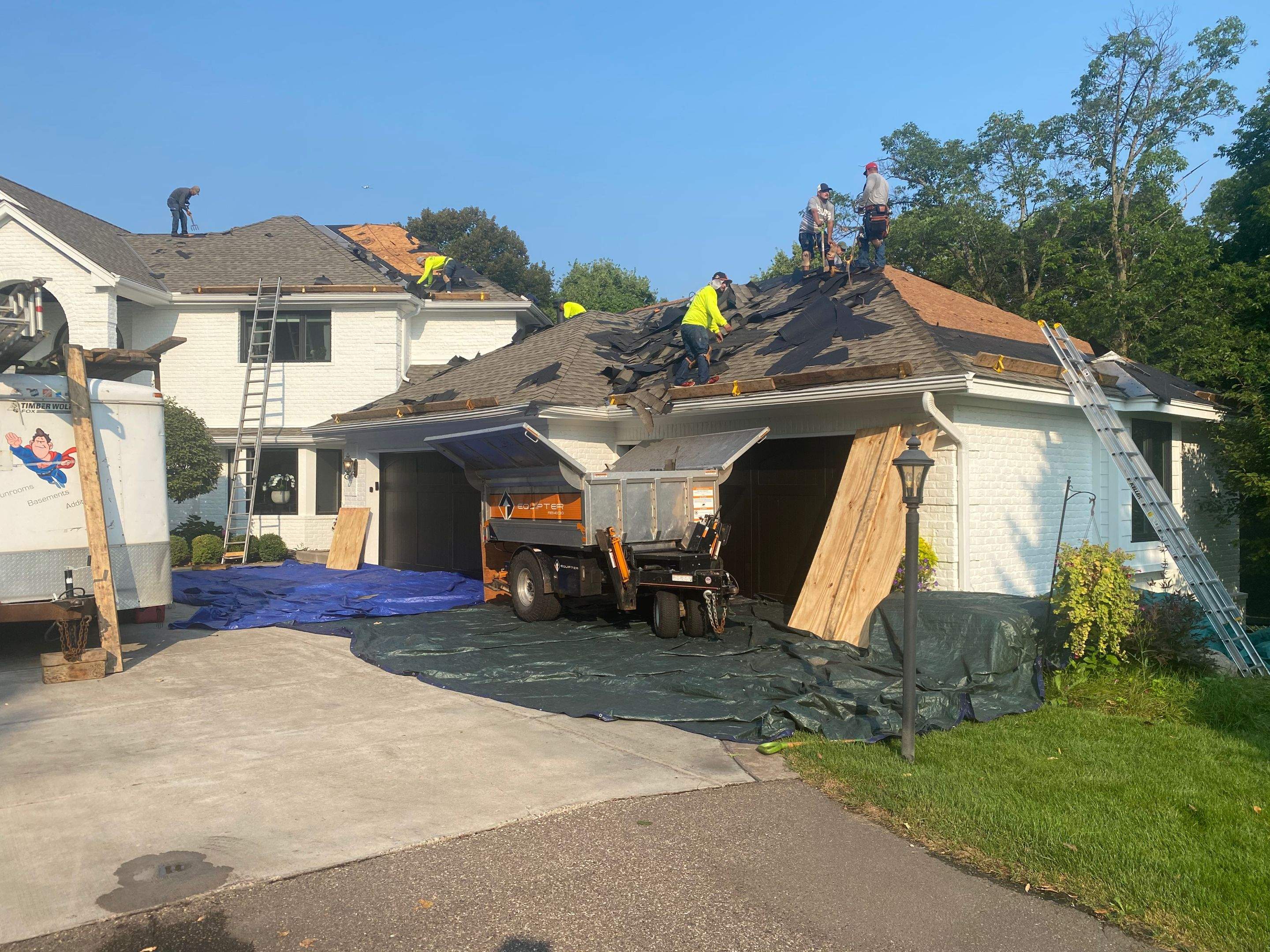 Residential Roofing Installation using Certainteed Landmark Moire Black by MODERN EXTERIOR SYSTEMS