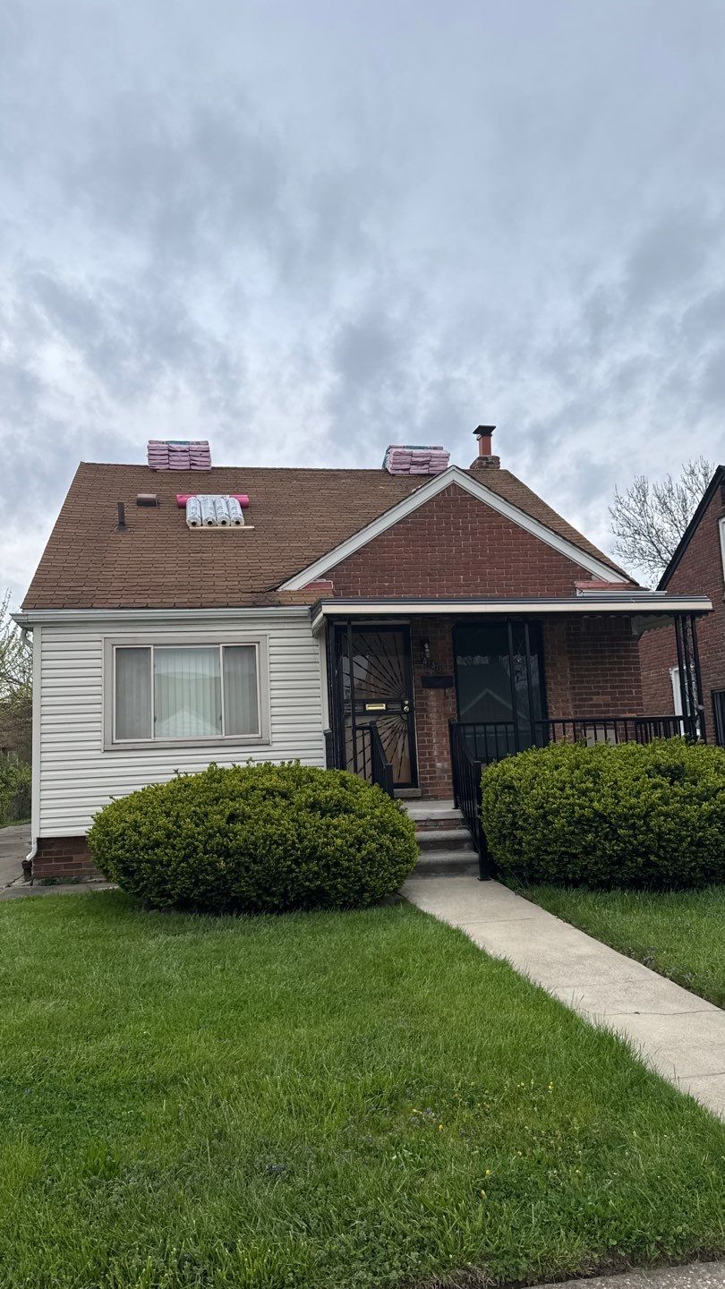 Roof Replacement using Owens Corning Onyx Black by 180 Contractors
