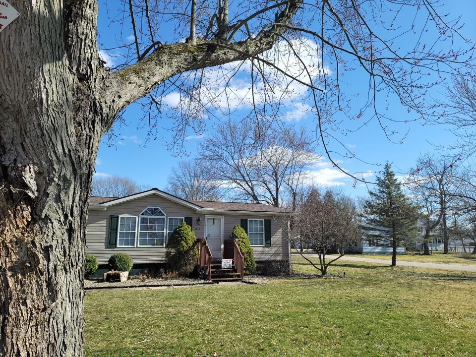 CERTAINTEED LANDMARK COLOR: BURNT SIENNA DRIP EDGE: MUSKET BROWN by Eagle Eye Roofing