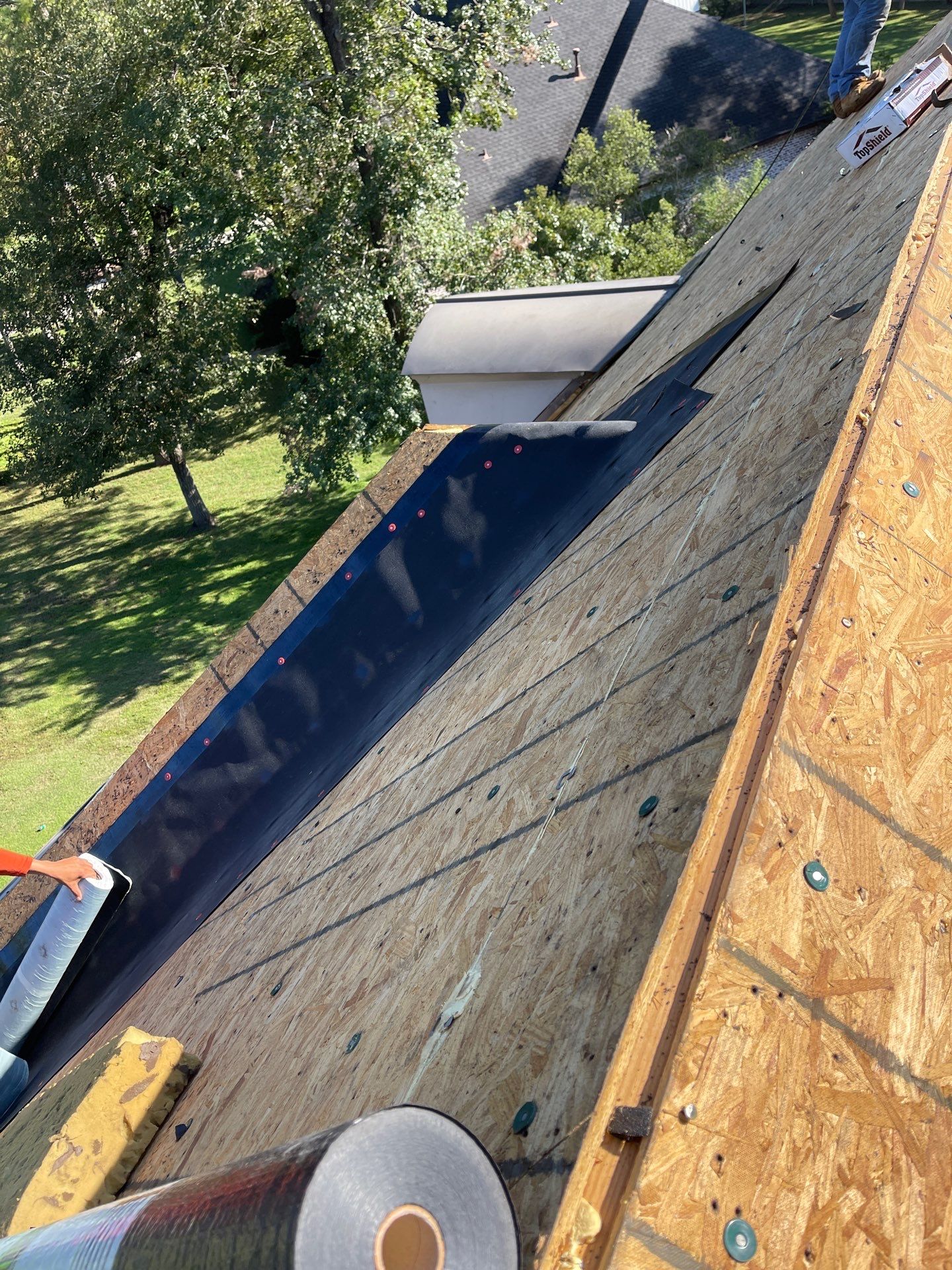 Residential Roofing Installation using Owen's Corning Duration (Lifetime) Shingles by Roof Repair Company