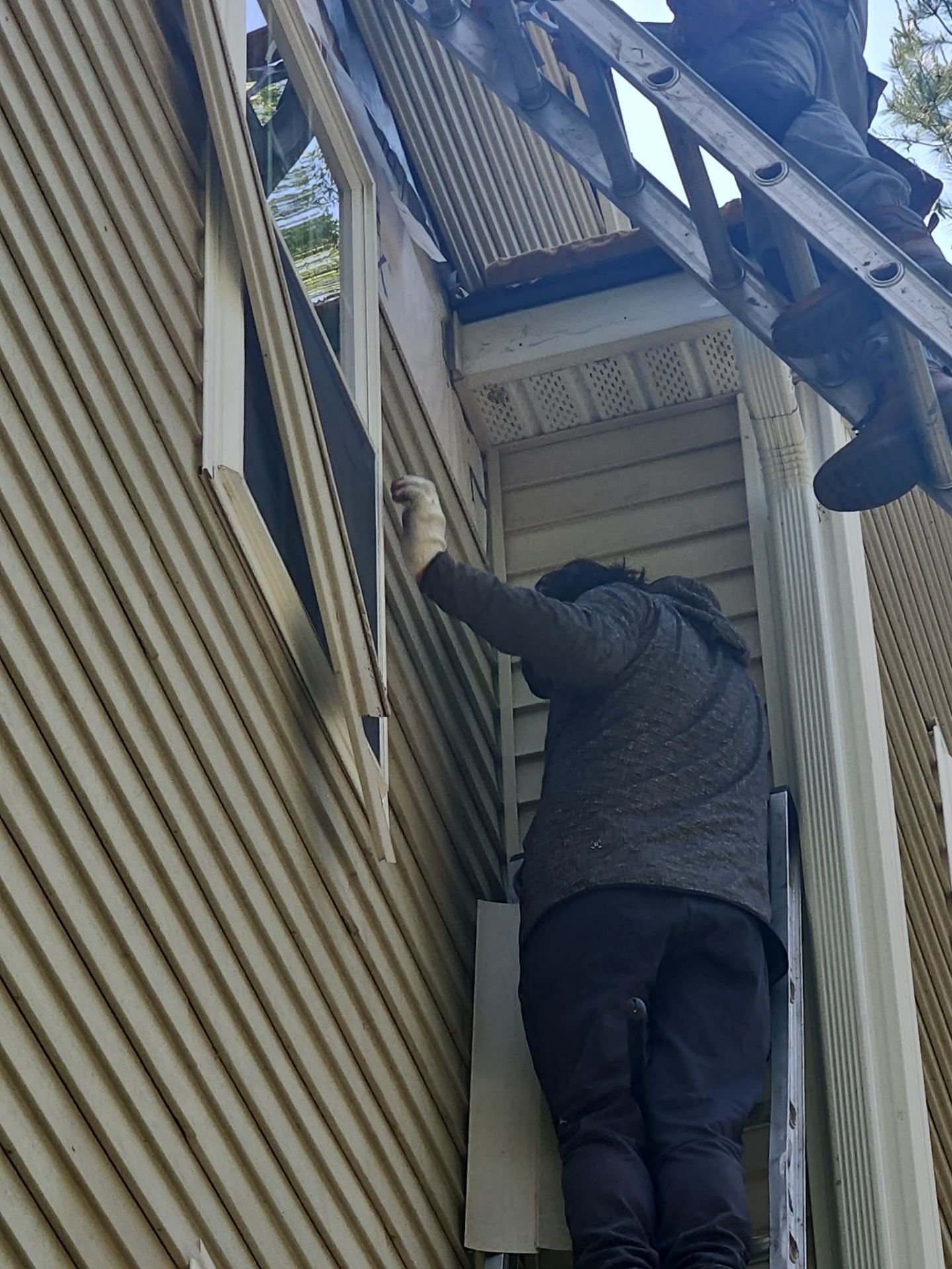 Leak Repair & Gutter Replacement in Chelmsford, MA by Mighty Dog Roofing of Greater Middlesex County