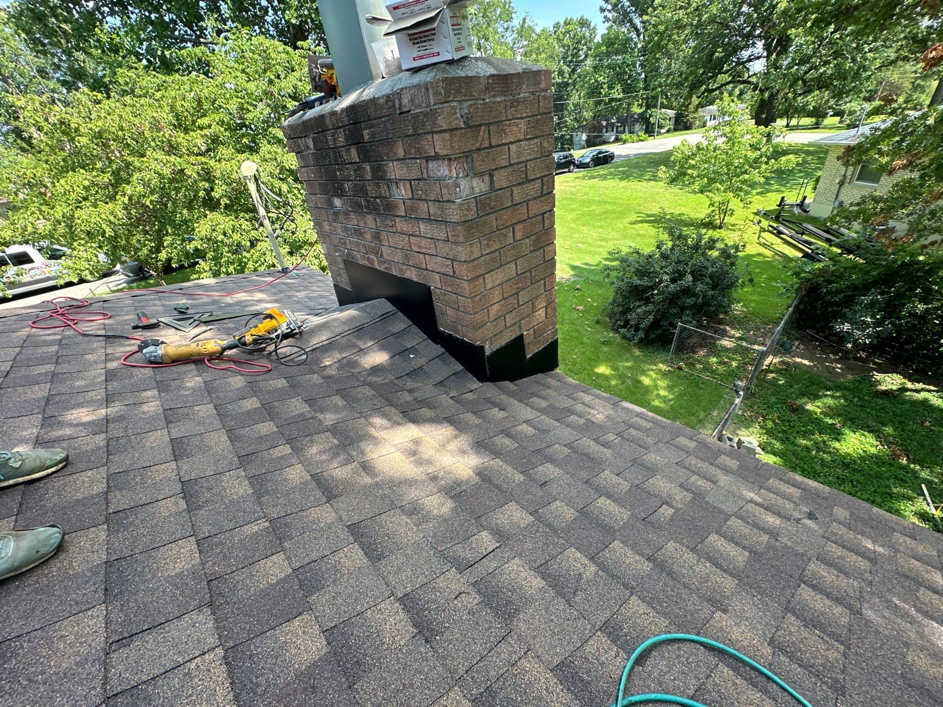Residential Roofing Installation using GAF Timberline HDZ Barkwood by Undersun Roofing 