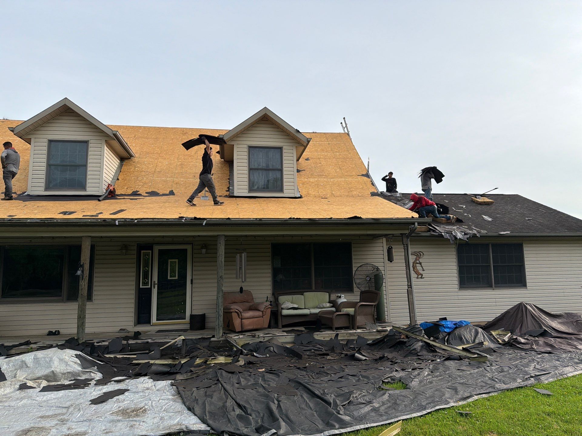 Residential Roof Replacement and Siding Installation in Franklin, OH by XPRO ELITE LLC