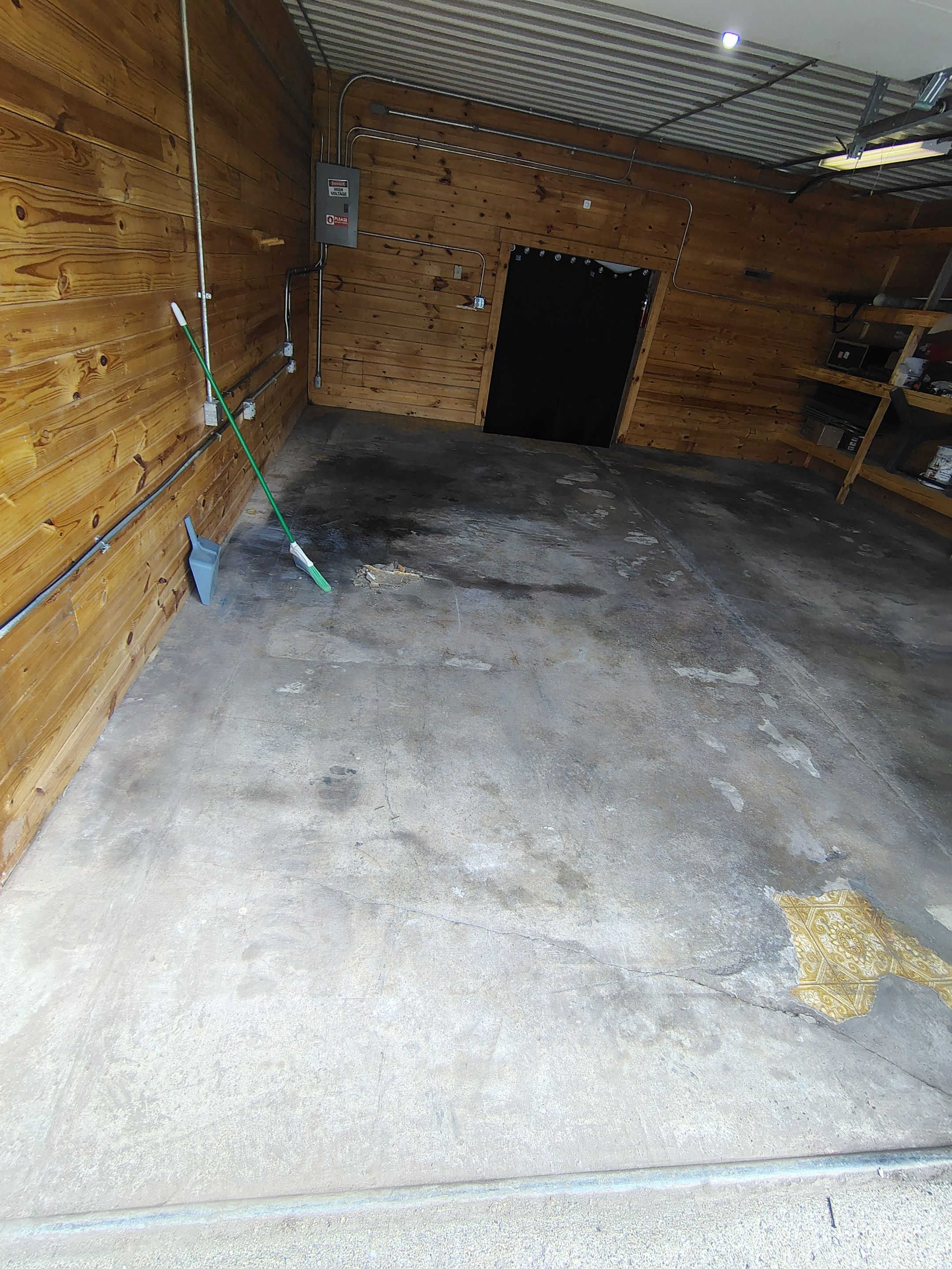 Commercial Epoxy Flake Floor Coating in Emmetsburg, Iowa by Select Painting, Coatings & Garage Cabinets