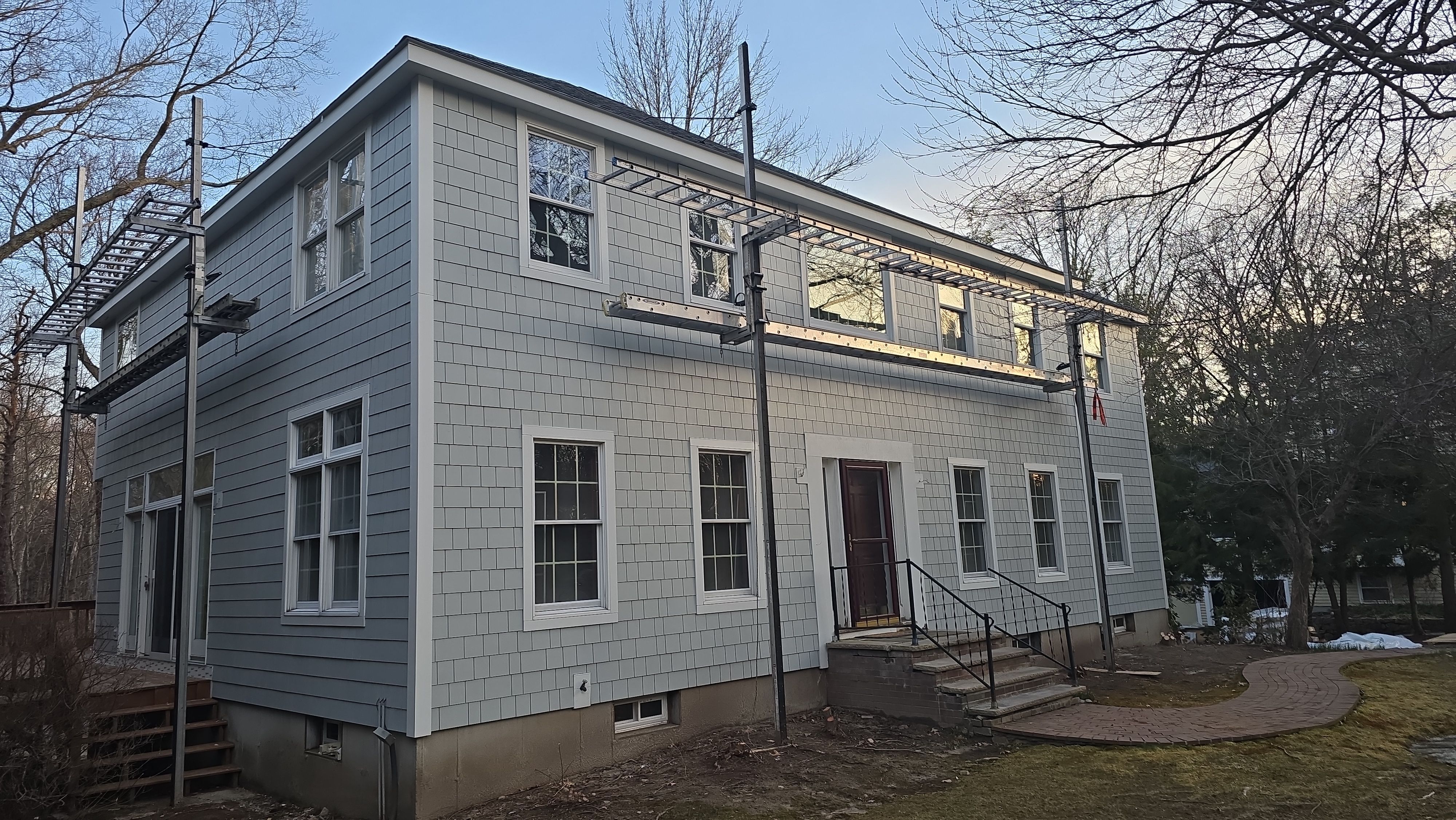 Siding and roof replacement in Framingham, Ma by UBrothers Construction