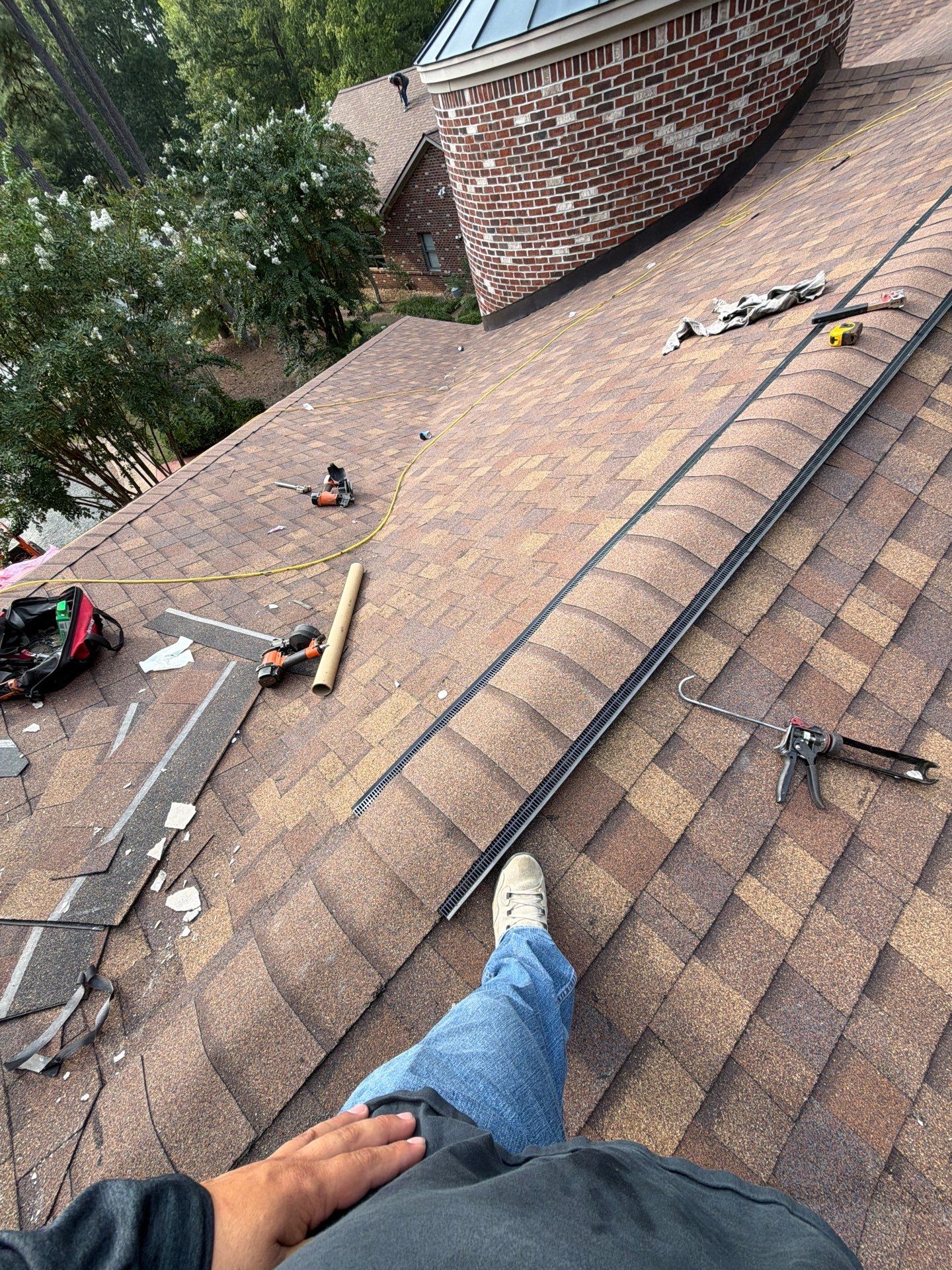 Comprehensive Asphalt Shingle Roof Replacement in Mathews, Virginia by Cade Construction