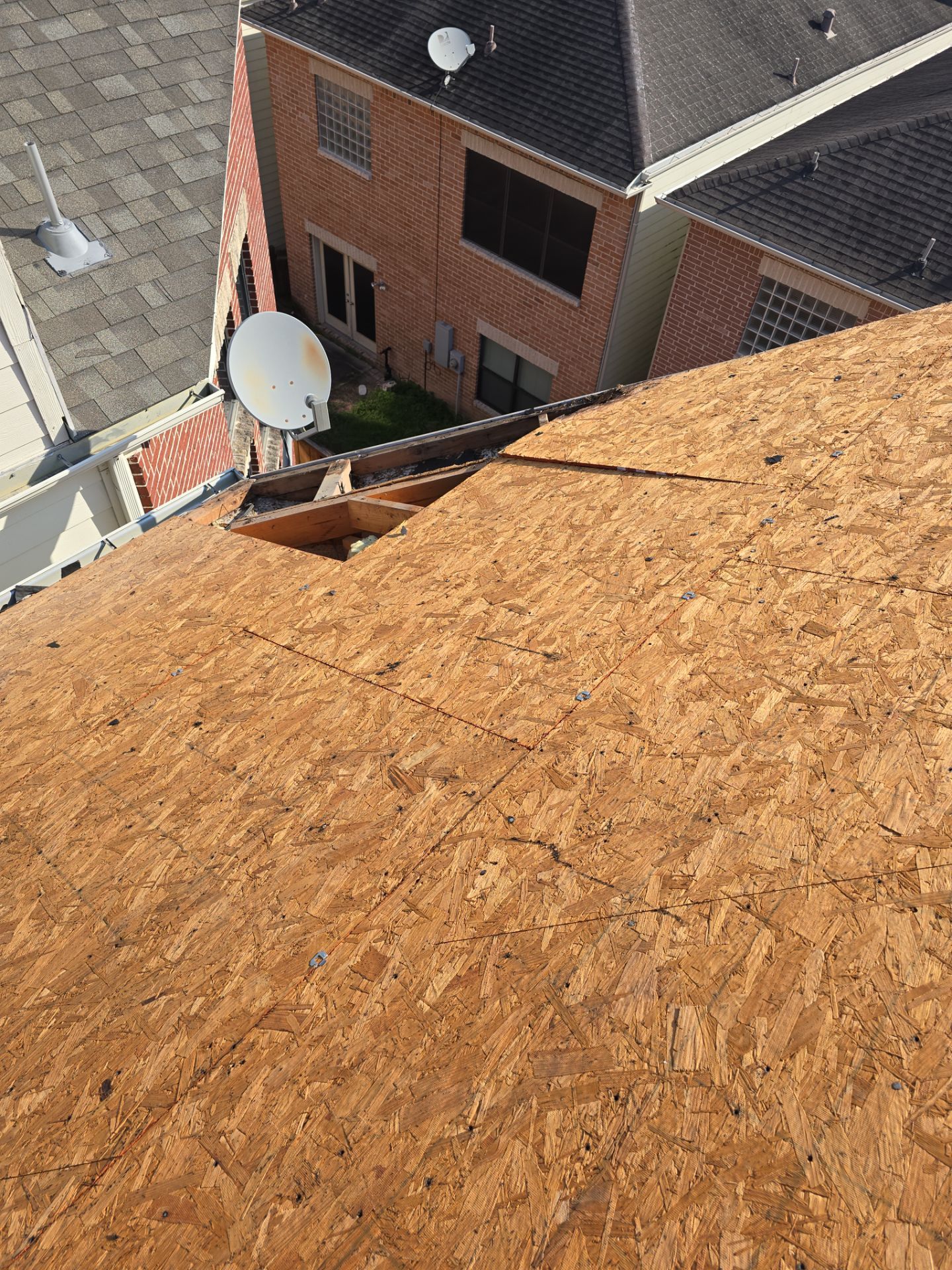 Roof Replacement Houston by Roof Repair Company