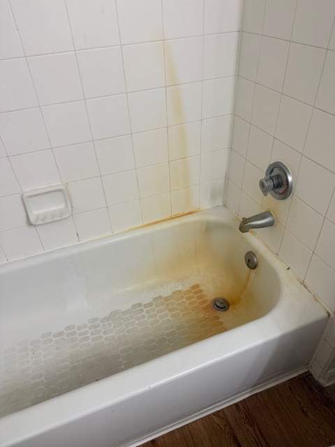 Bathtub Deep Clean by Surface Experts - Cypress / North Katy