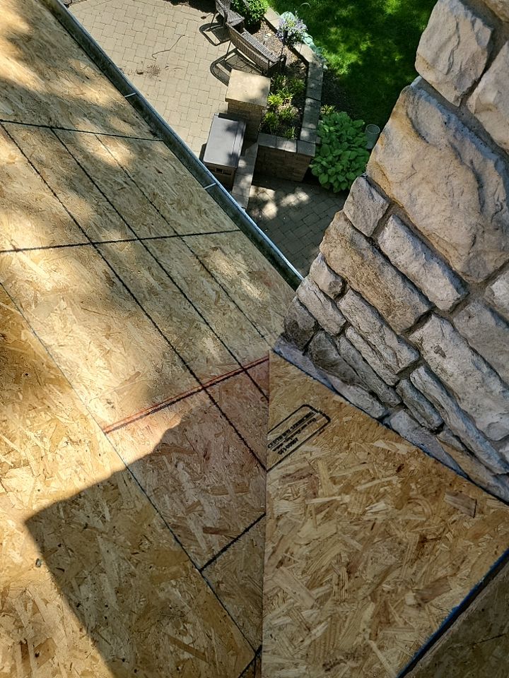 ATLAS PINNACLE COLOR: BLACK SHADOW by Eagle Eye Roofing