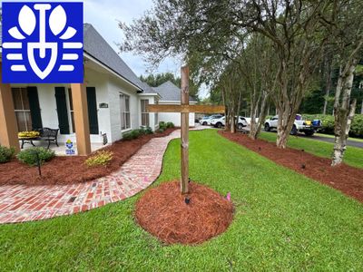 LANDSCAPE SERVICES & LANDSCAPE LIGHTING