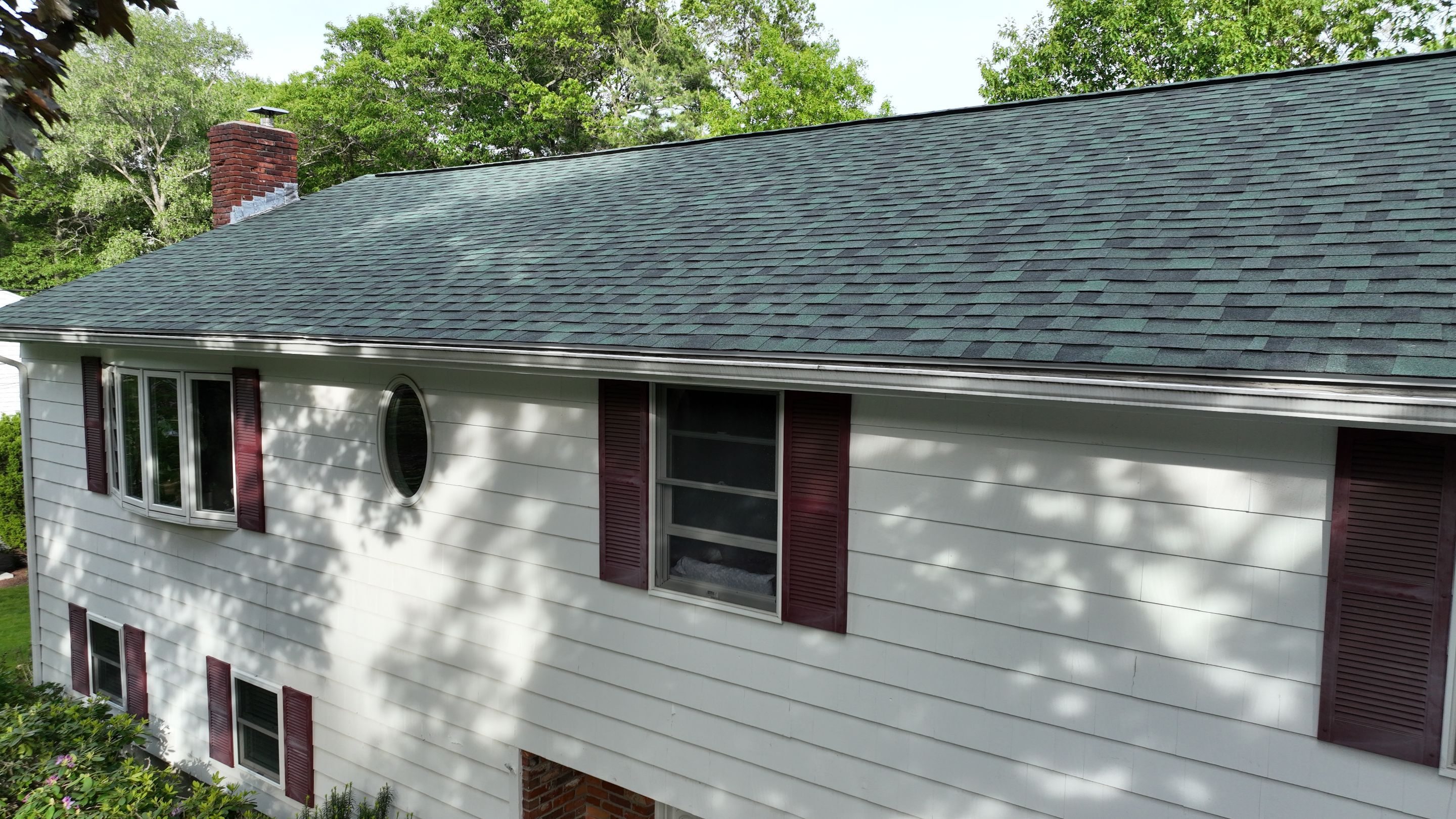 Full Roof Replacement in Saugus, MA – Owens Corning Duration, Chateau Green by JOHNNYS PRO