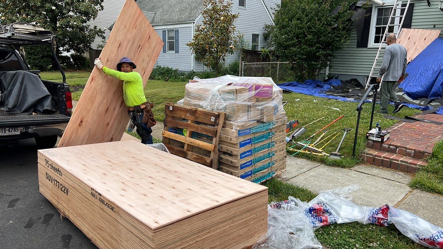 Arlington: CertainTeed Landmark Architectural Shingle in Georgetown Gray by RM Banning, Inc.