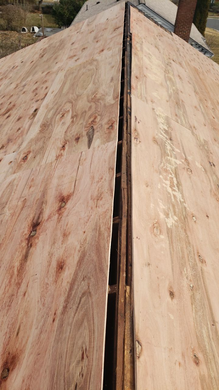 Annandale: CertainTeed Landmark Pro Designer Shingles in Max Def Charcoal Black by RM Banning, Inc.