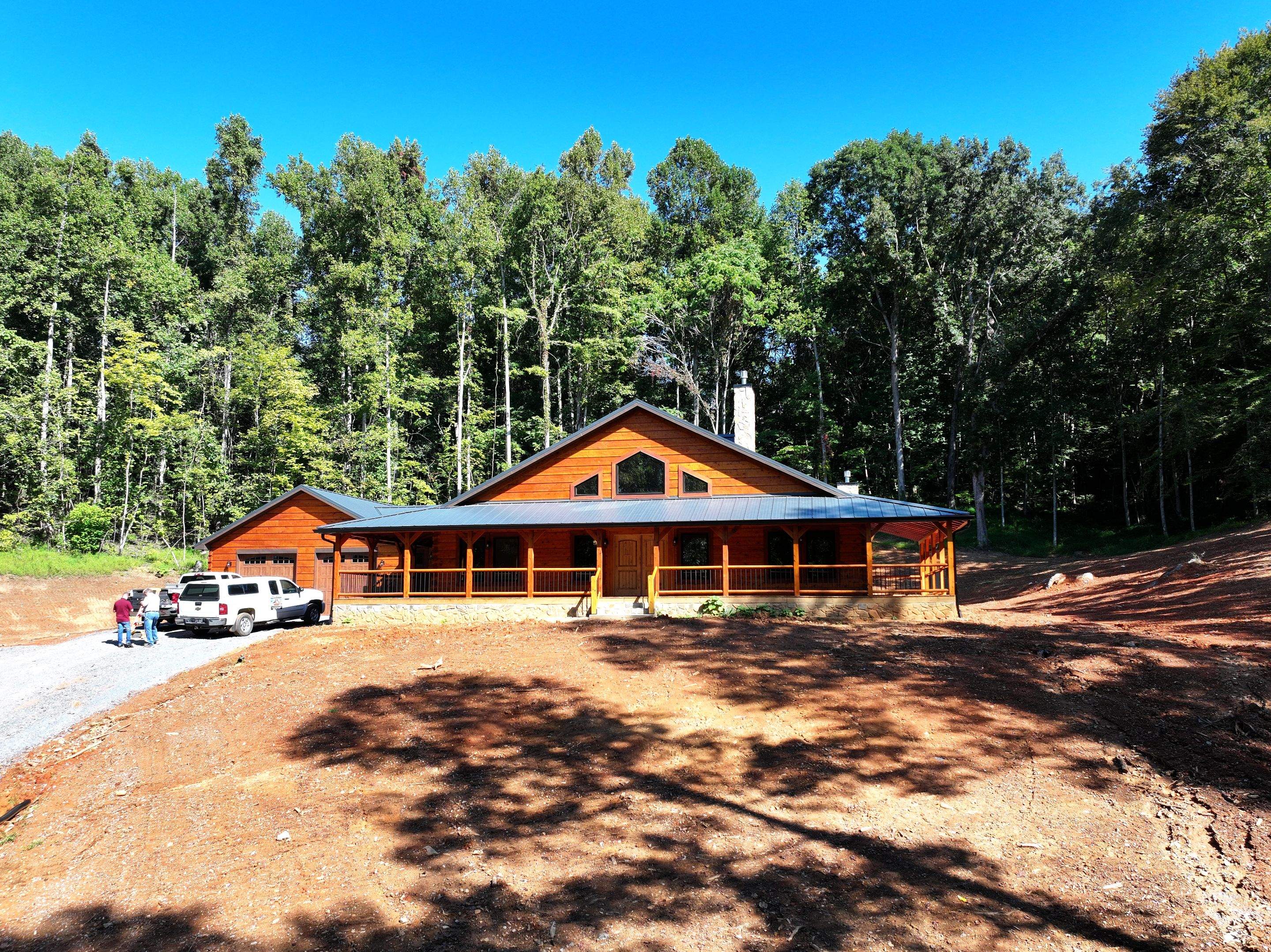 Myers Residence by Omnia Roofing