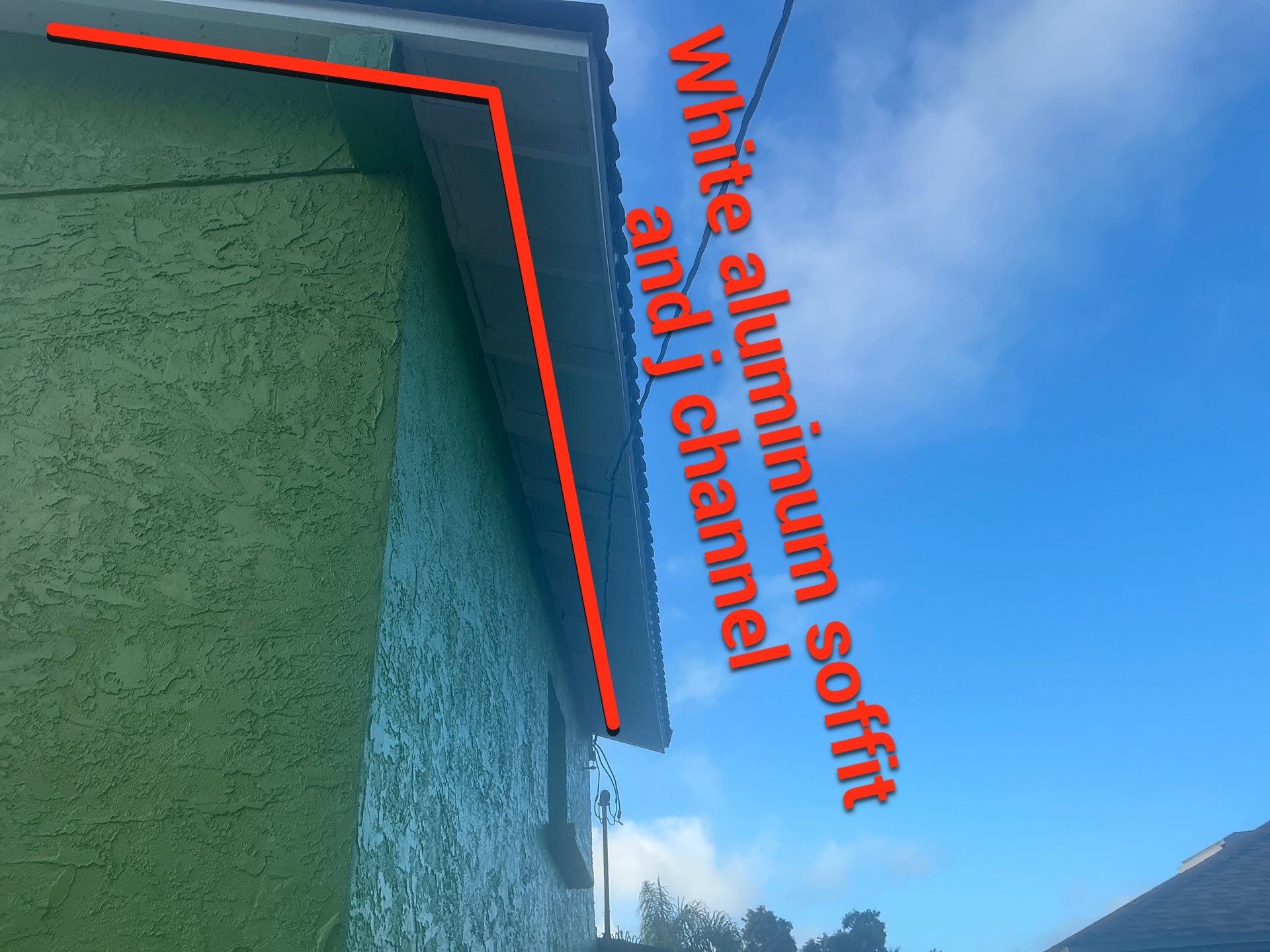 White Aluminum Soffit and Fascia in St.Petersburg FL by Gutter Professors