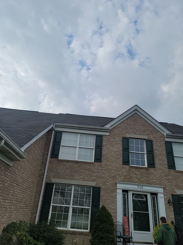 ATLAS PINNACLE COLOR: BURNT HICKORY DRIP EDGE: WHITE by Eagle Eye Roofing