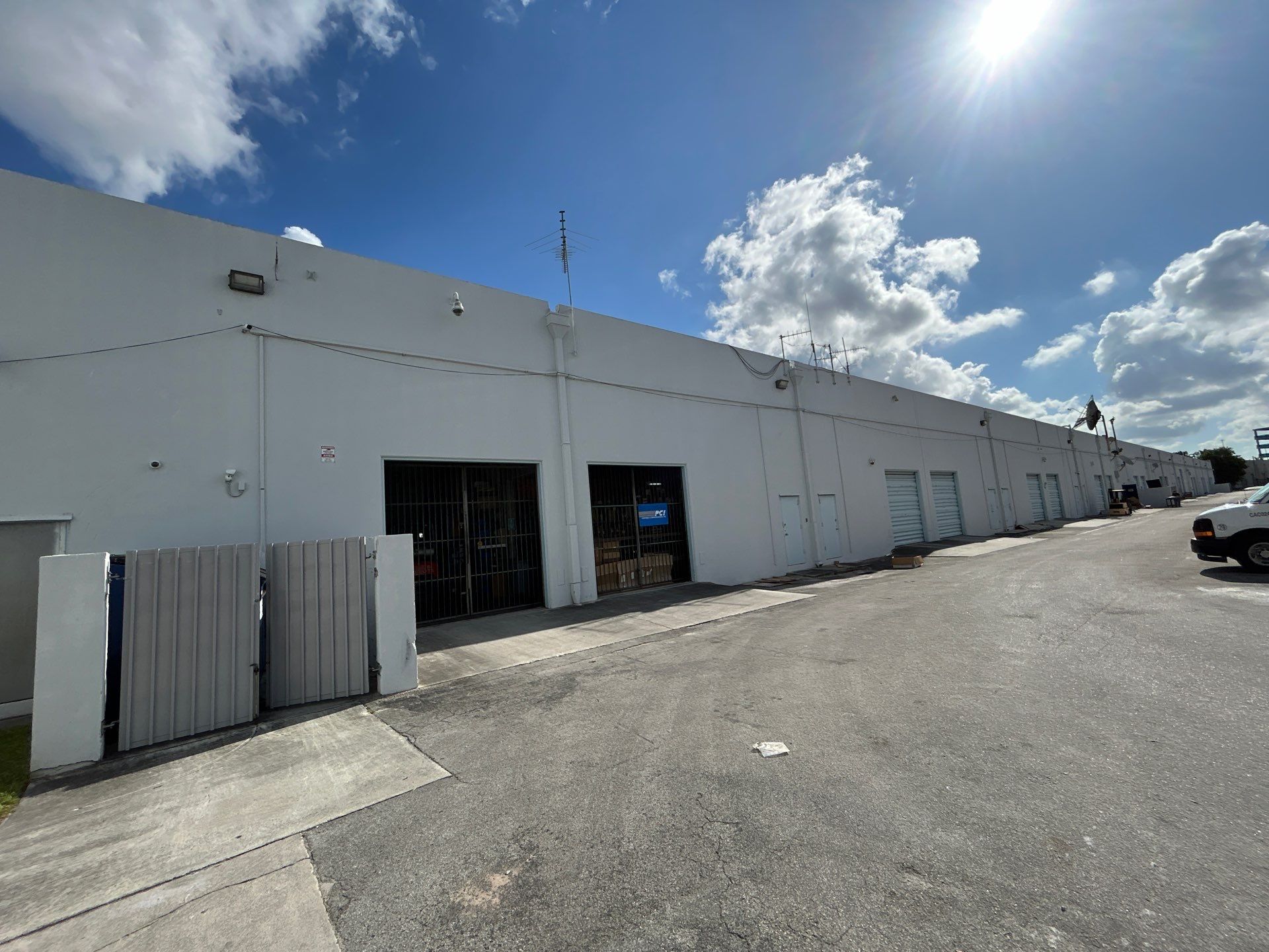 TROW WAREHOUSE CONDO by Souffront Construction & Engineering