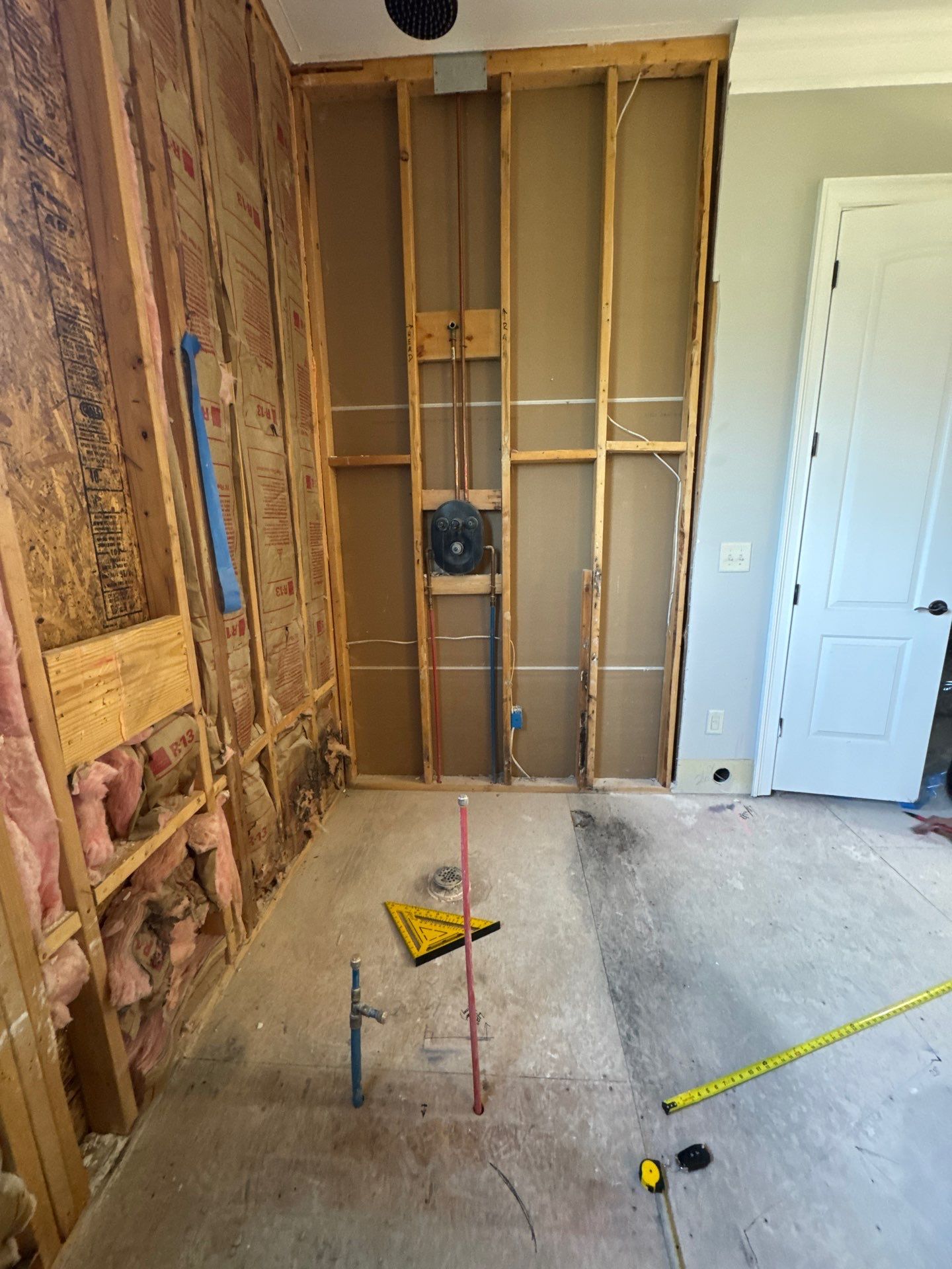 Master bathroom renovation by Prudencio
