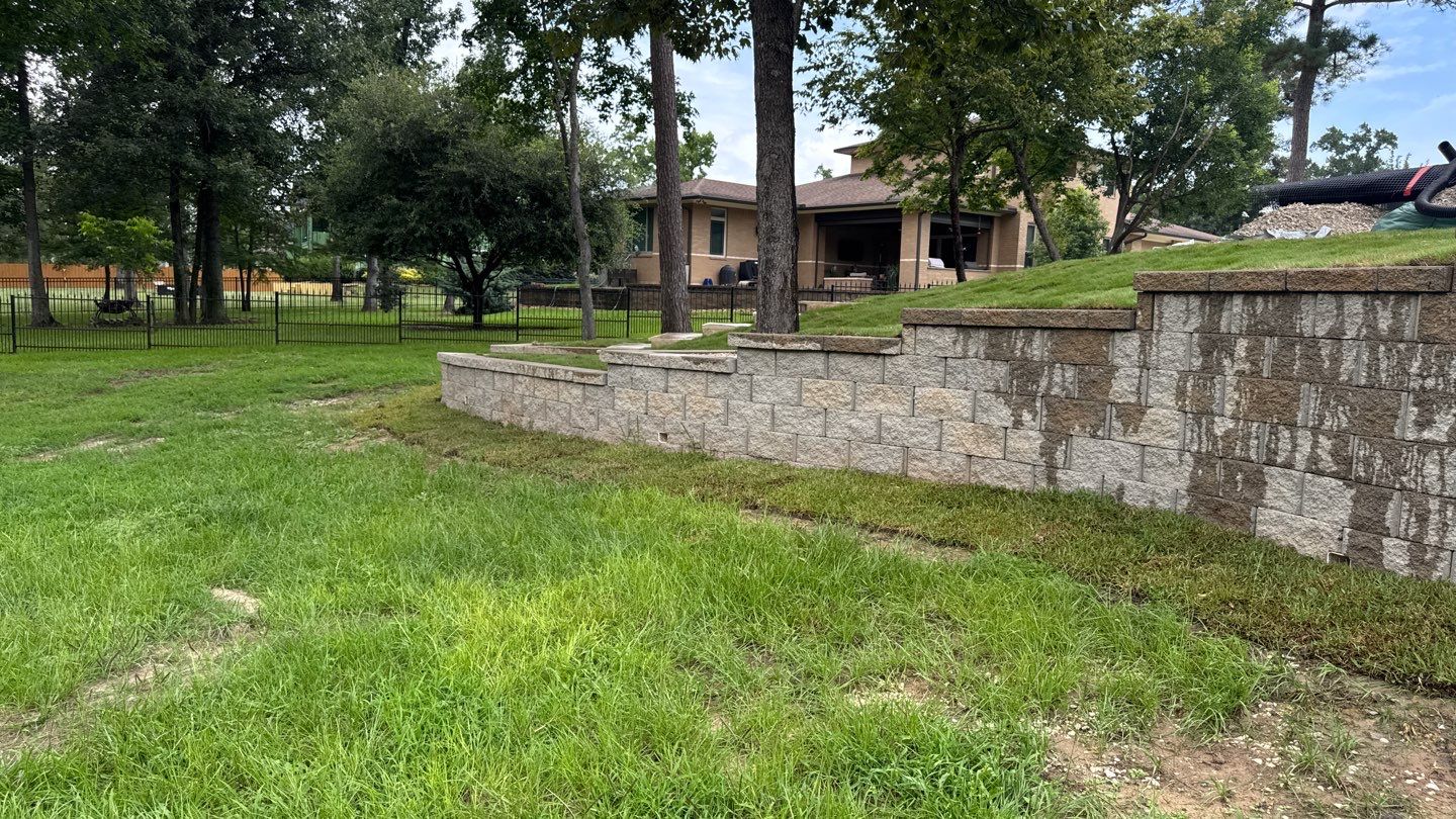 🏡 Duane’s Complete Retainer Wall & Hardscape Walkway by Texas Urban Elements
