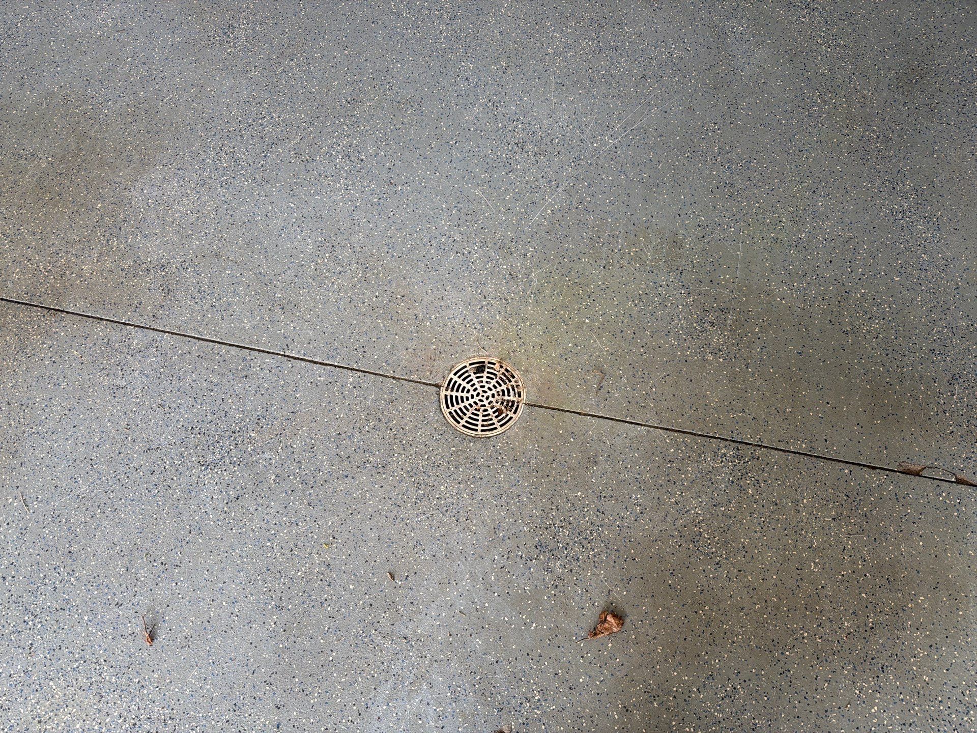 Residential Garage Floor Coating in Sioux Falls by Select Painting, Coatings & Garage Cabinets