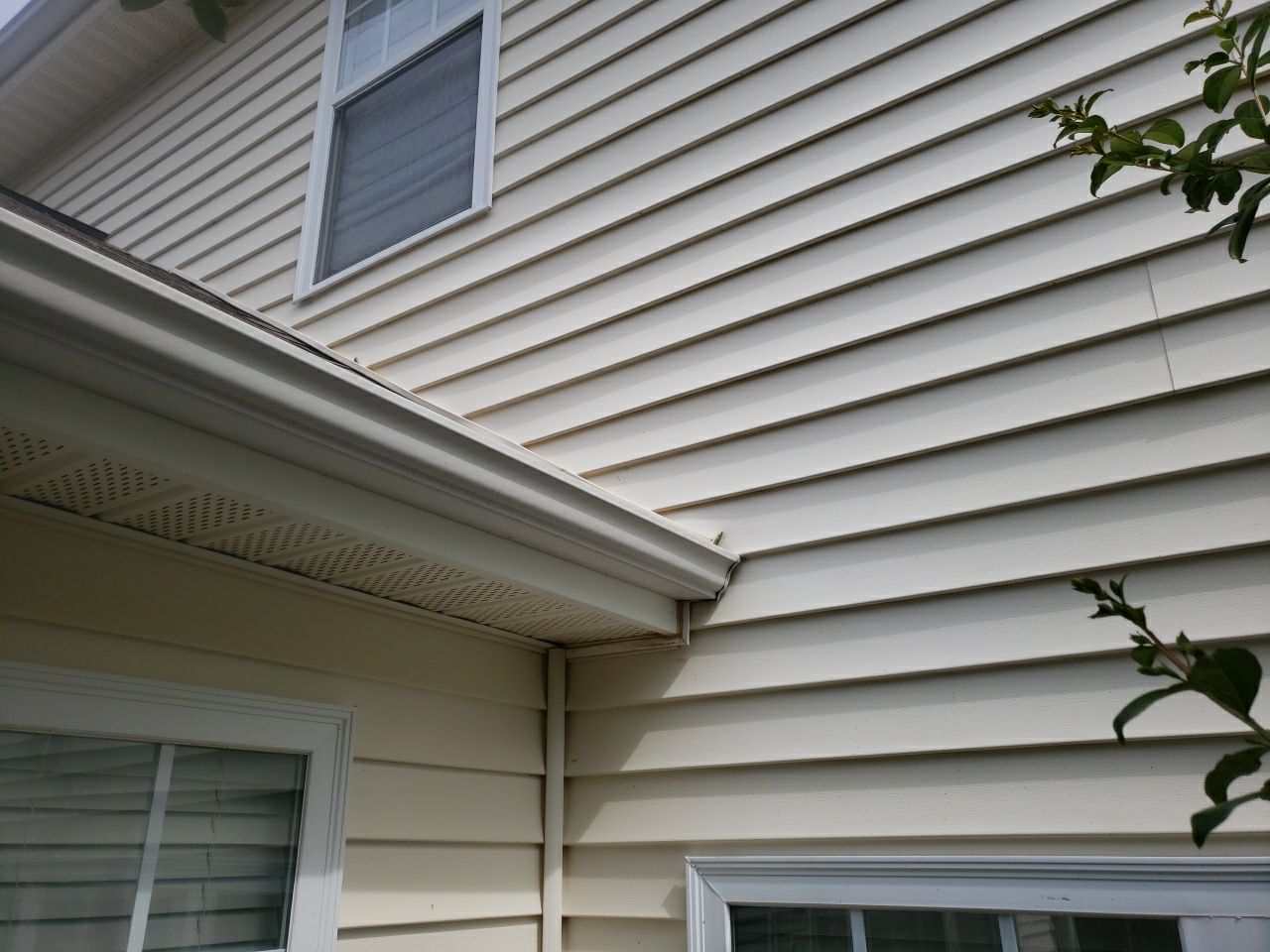 House Wash using cleaner by Power Wash Masters LLC