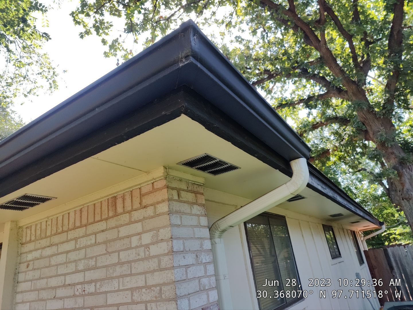 Residential Roofing Installation using Owens Corning Oakridge Estate Grey by DeZign Roofing & Exteriors